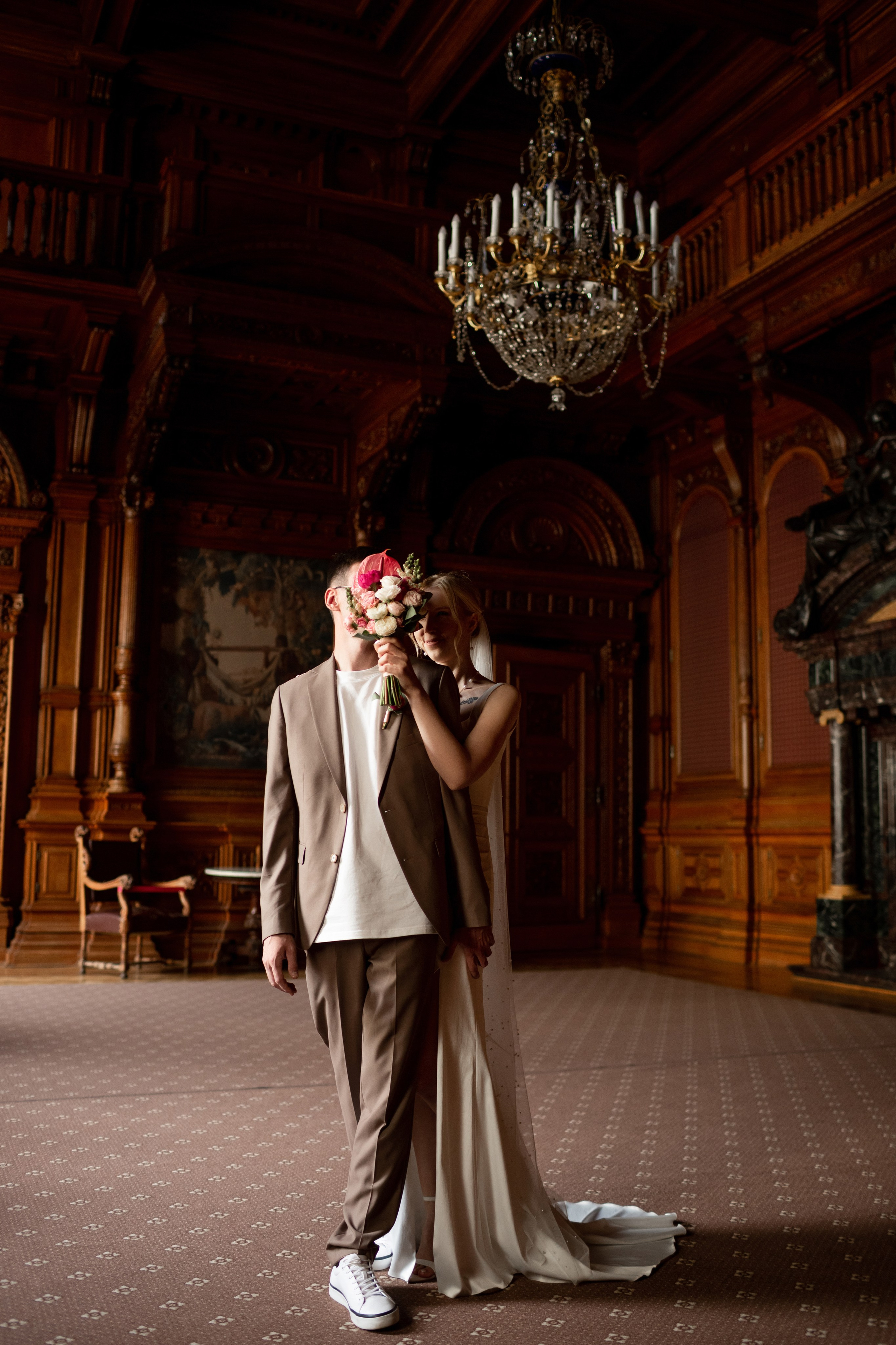 Свадебная фотосессия во дворцах Петербурга. Свадебный фотограф Кирилл Белый