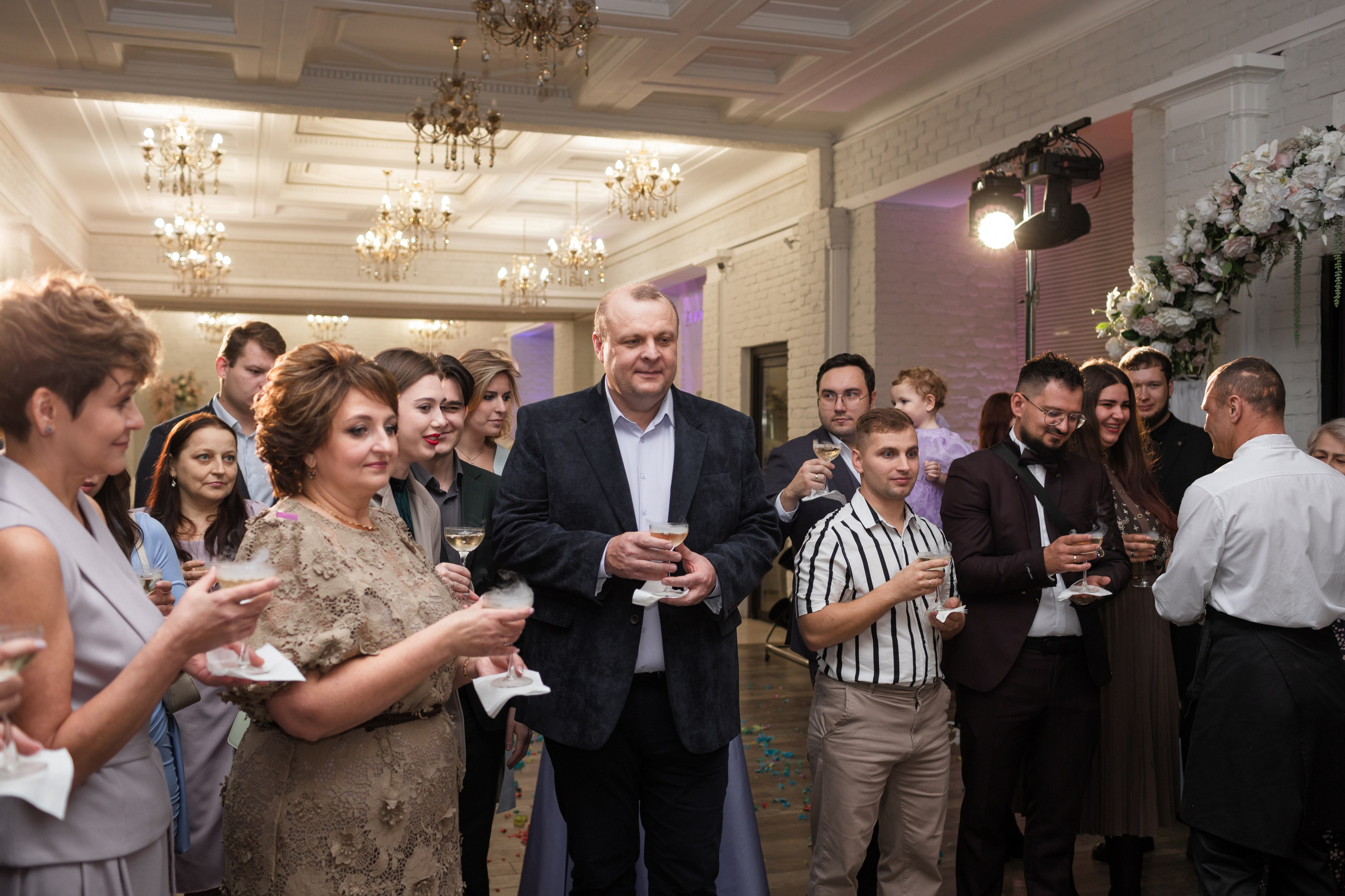 Свадьба в Петербурге в сентябре. Свадебный фотограф Кирилл Белый