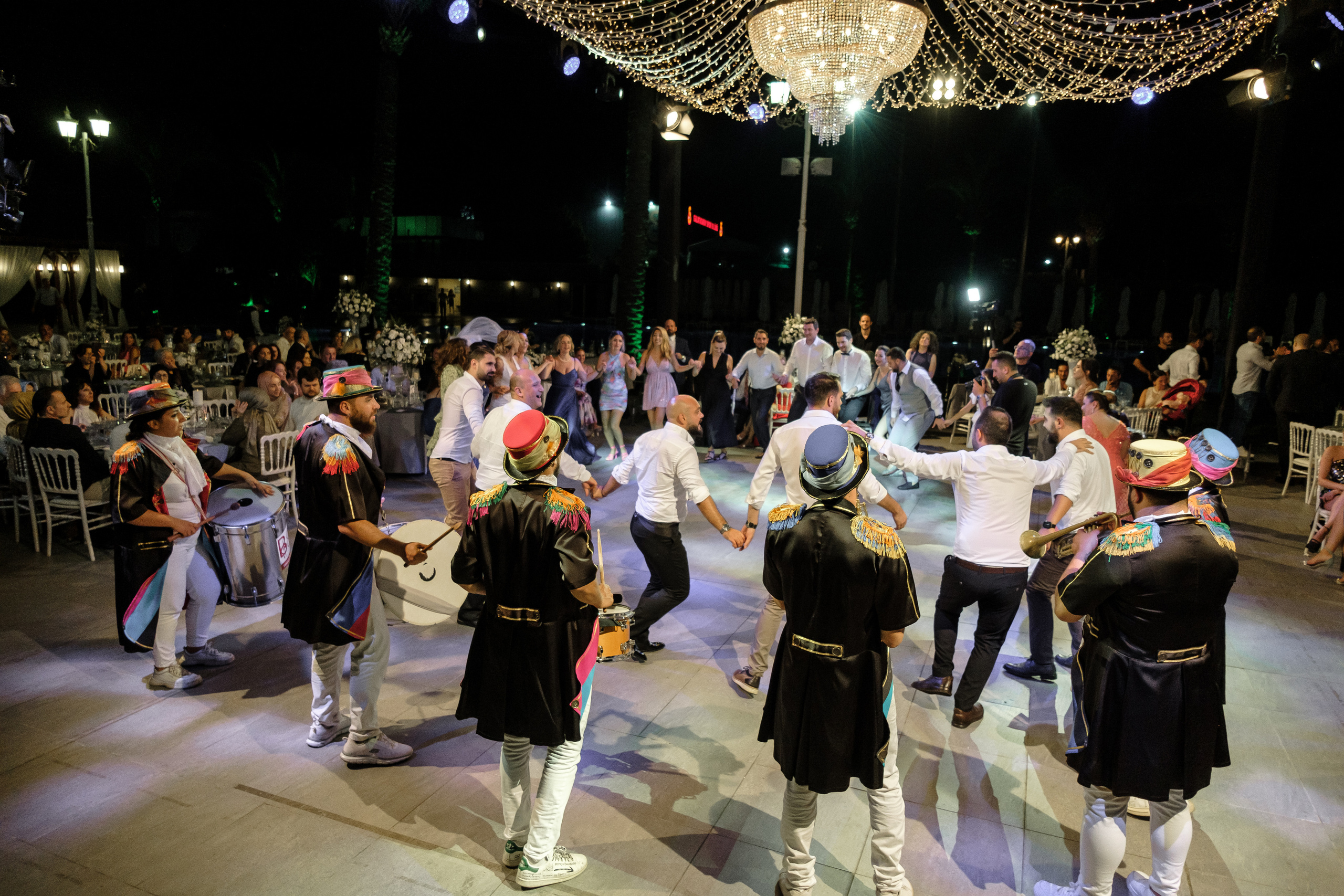 Турецкая свадьба на берегу Босфора. Свадебный фотограф Элли Федосеева