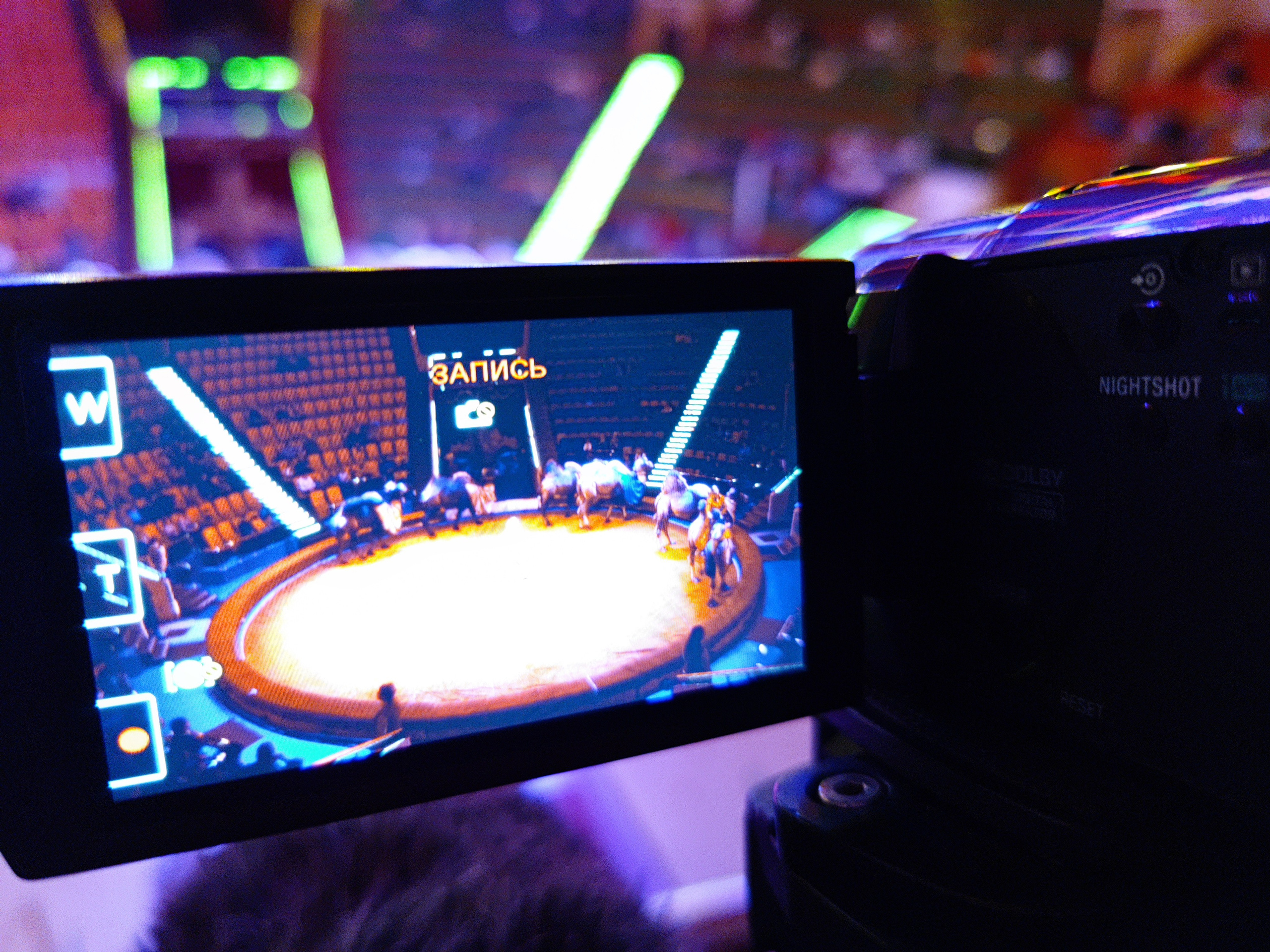 Видеотрансляции в Ярославле — онлайн эфиры под ключ | The One. Фото и видеосъёмка в Ярославле | Студия The One — от 2500 ₽/час