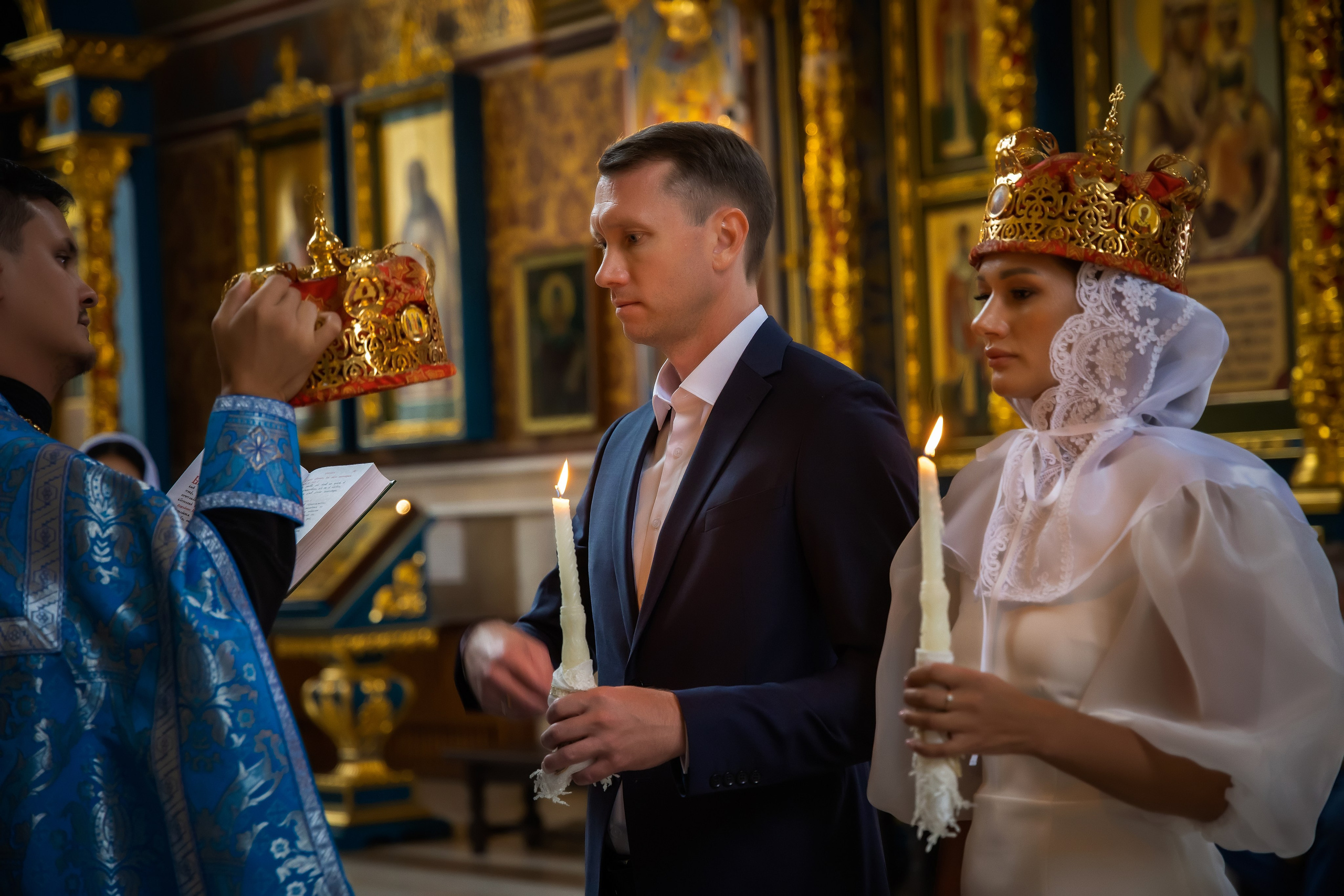 В Храме. Семейный и Свадебный фотограф в Астане Александр Астапов