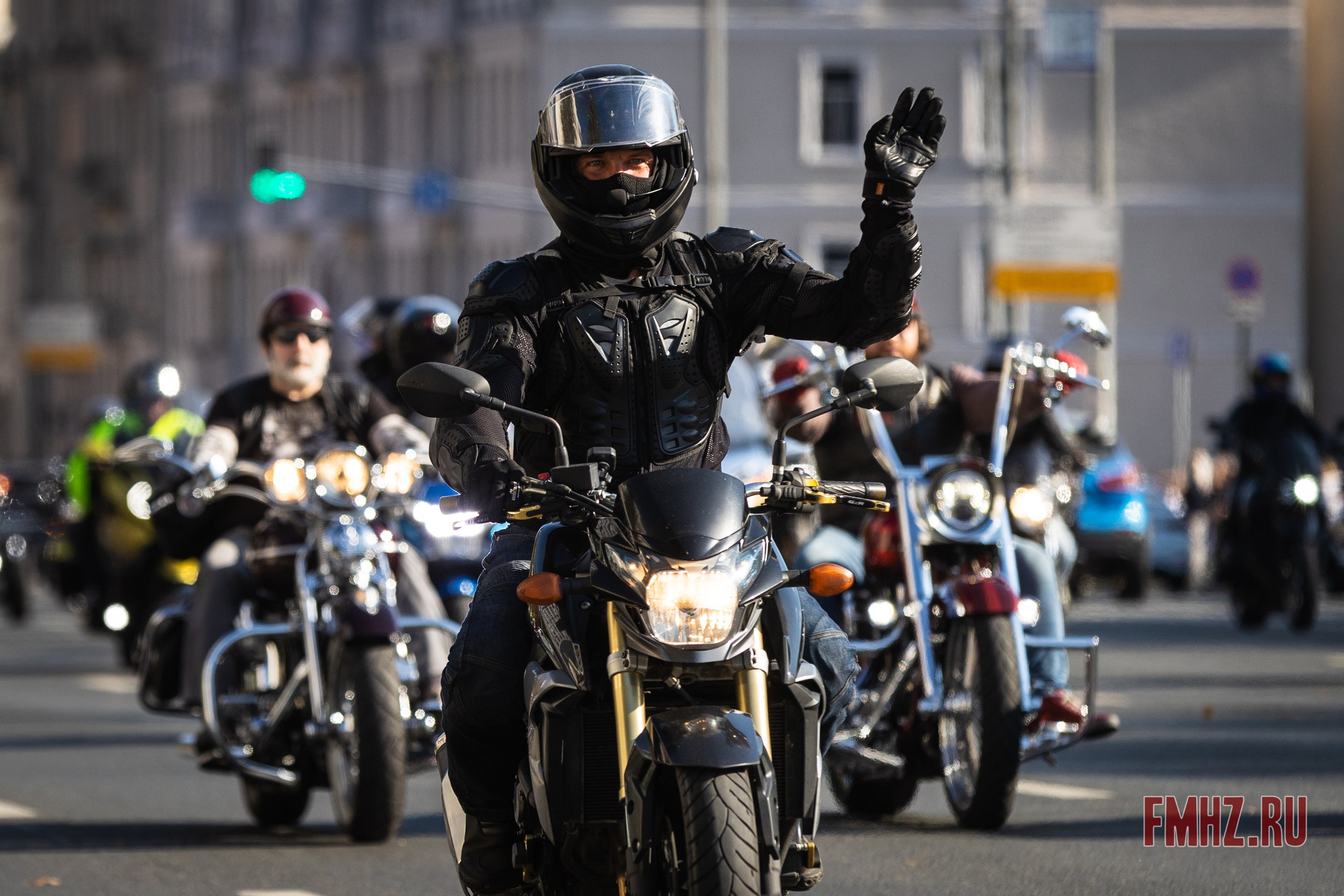 Закрытие Мотосезона 2023 на проспекте Академика Сахарова. Фотограф Владимир Охрименко