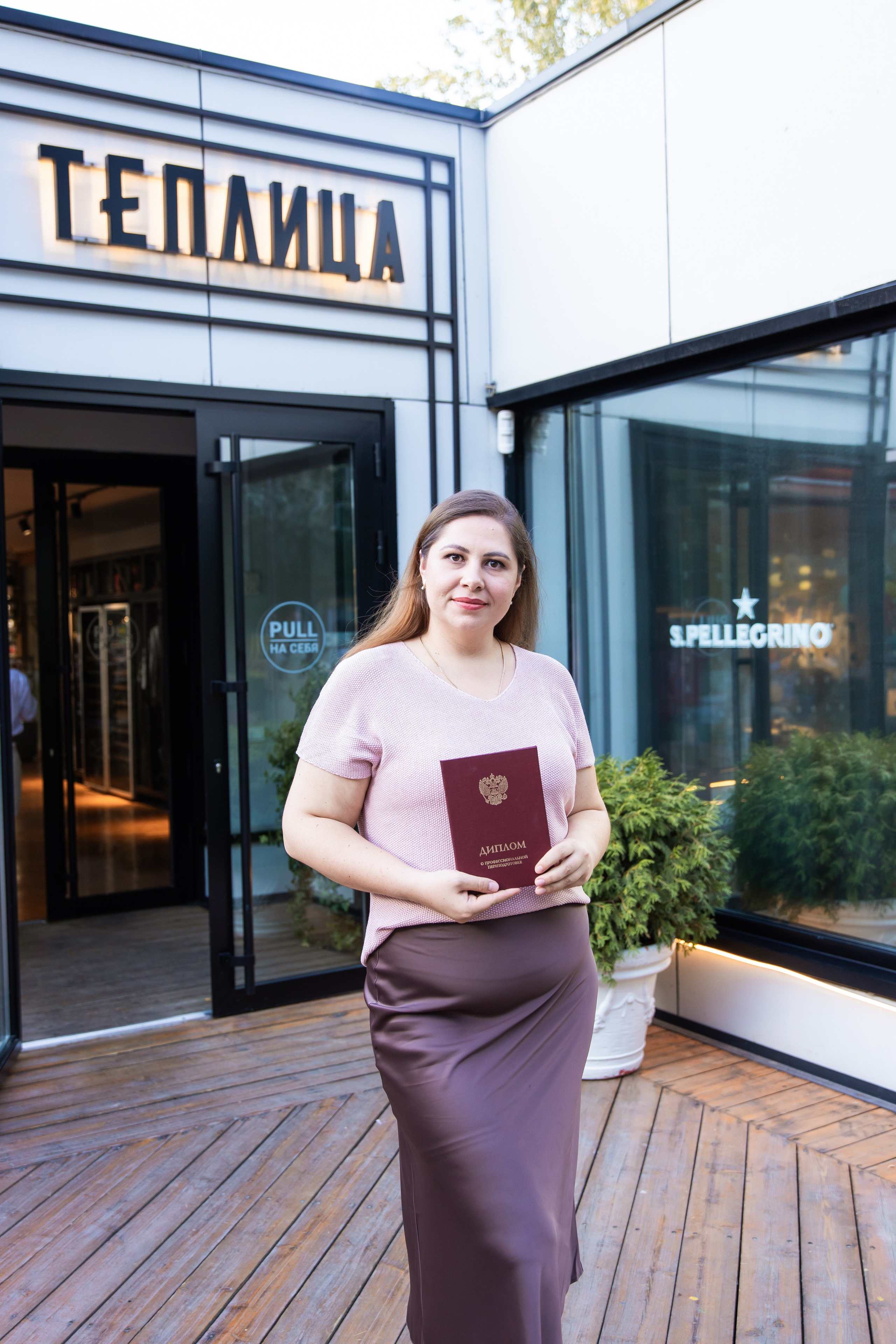 Couch. Свадебный и студийный фотограф в Алматы Ильяс Кырбаев