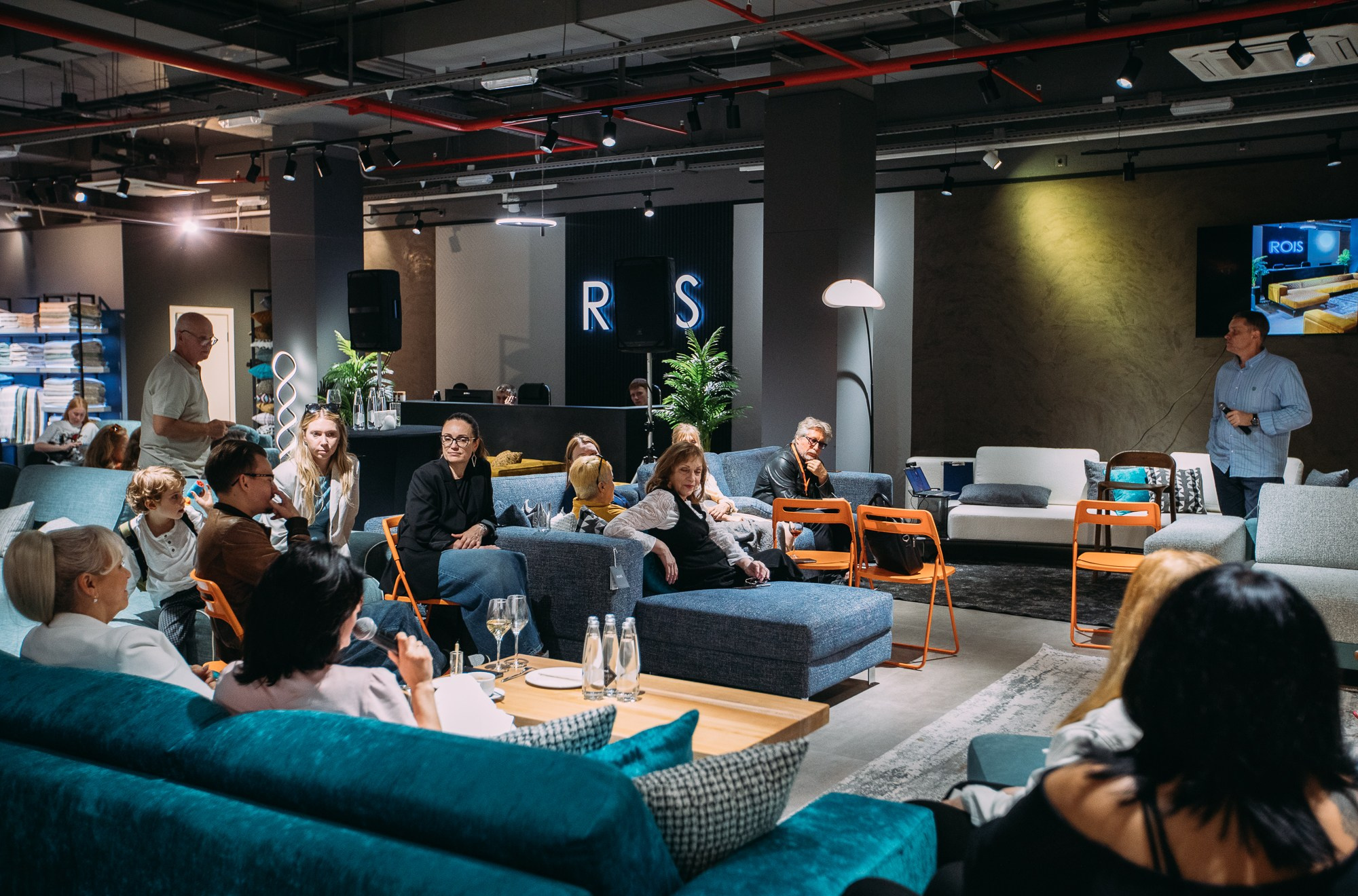 ROIS. AI Креатор