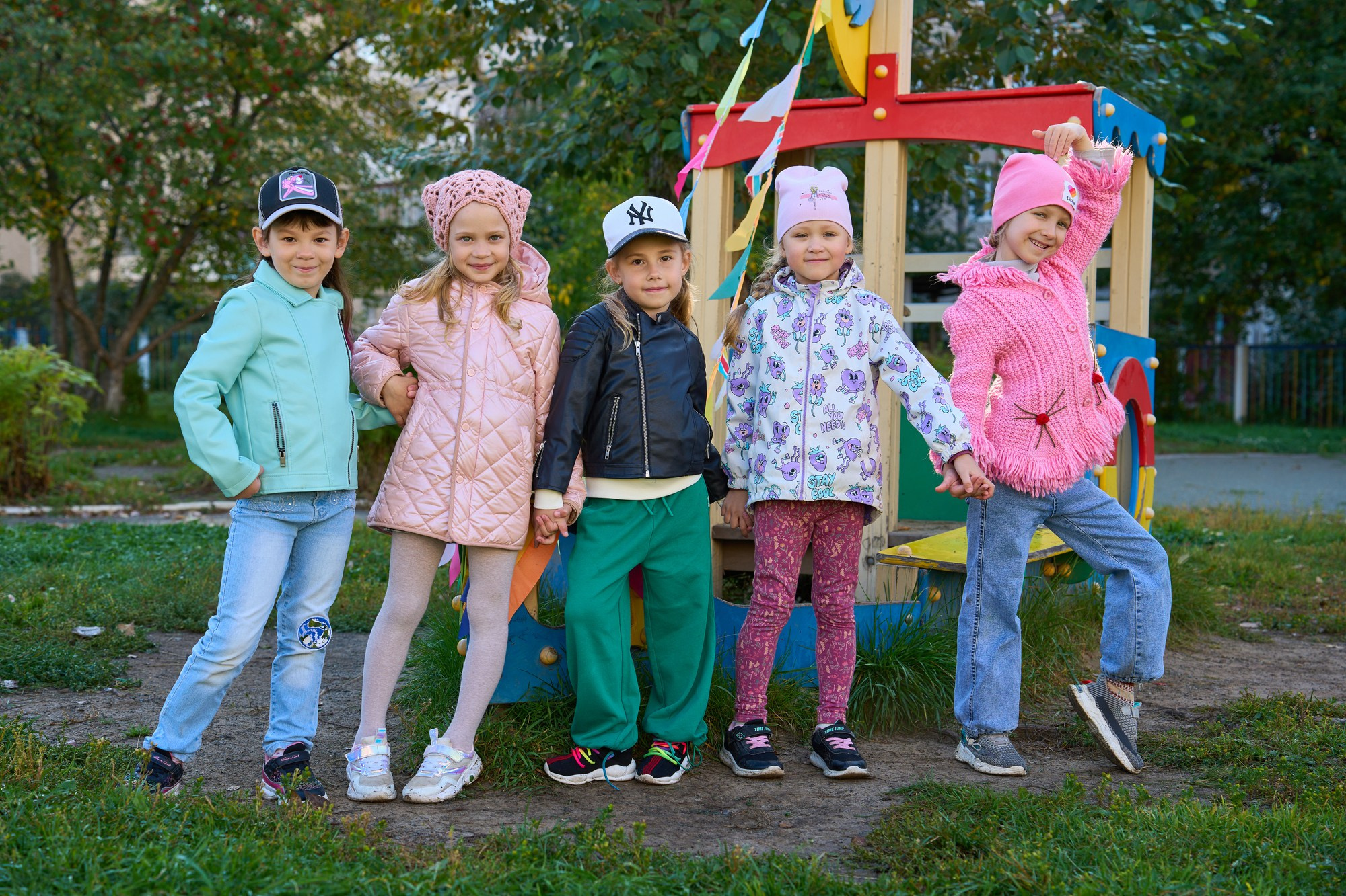 В детском саду на прогулке осенью. Детский и семейный фотограф в Нижнем Тагиле Светлана Пономаренко