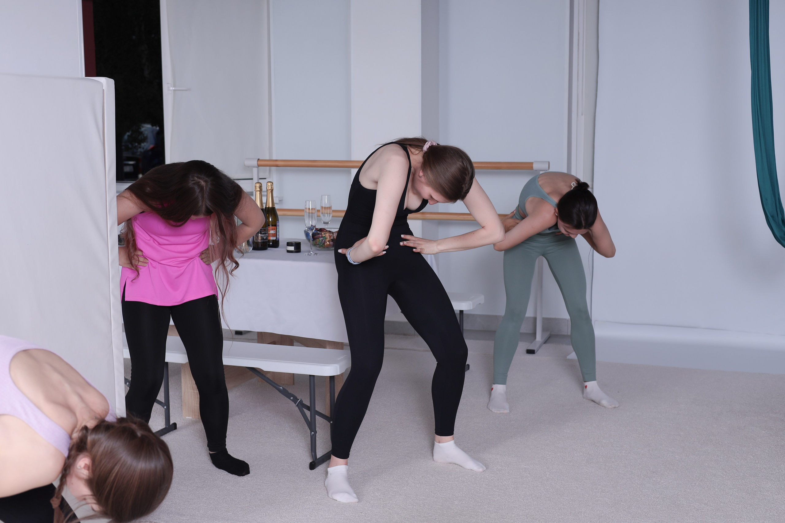 Арт-терапия + аэройога. Фотограф Надршина Лилия