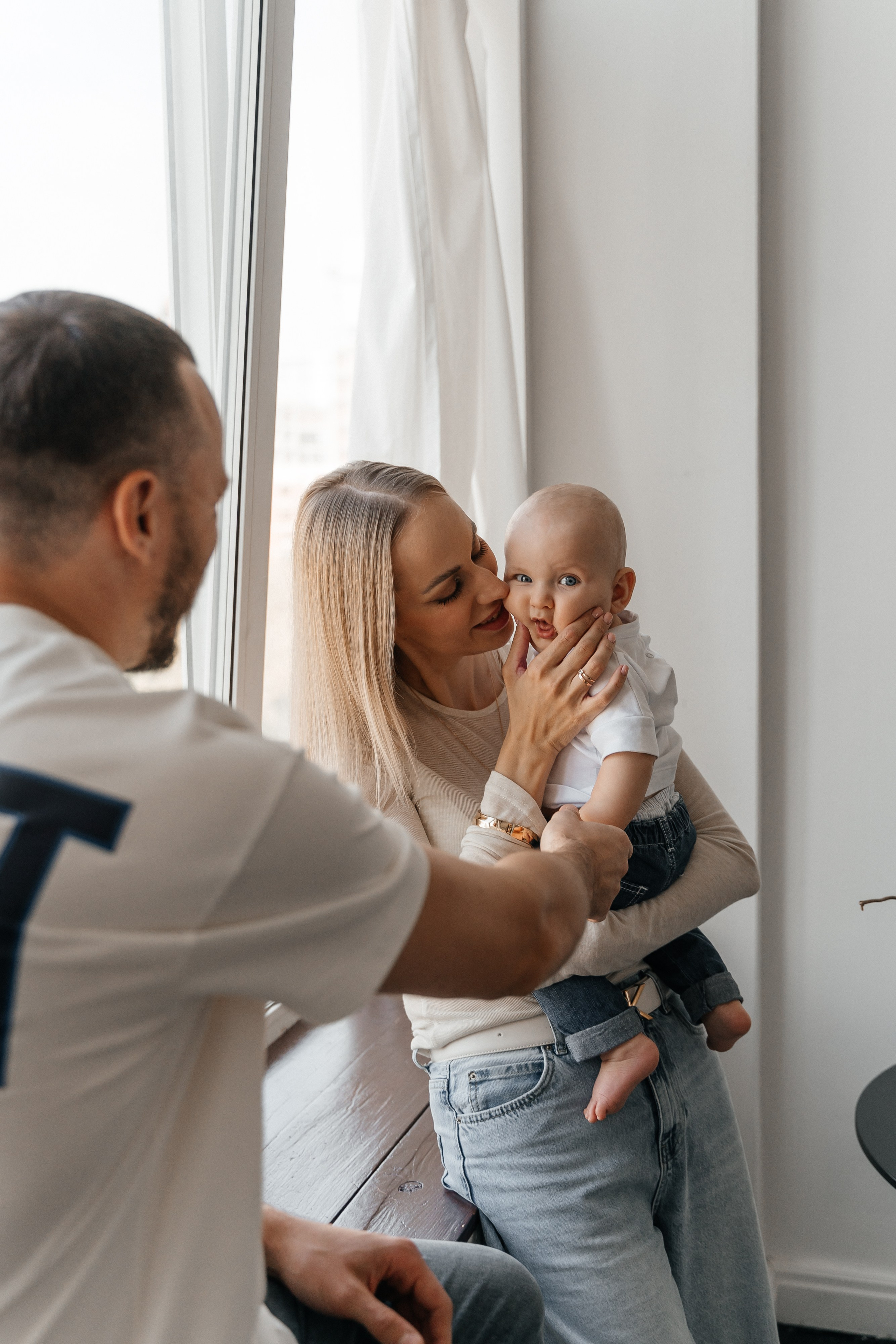 Саша, Юля и Лев. Волик Мария