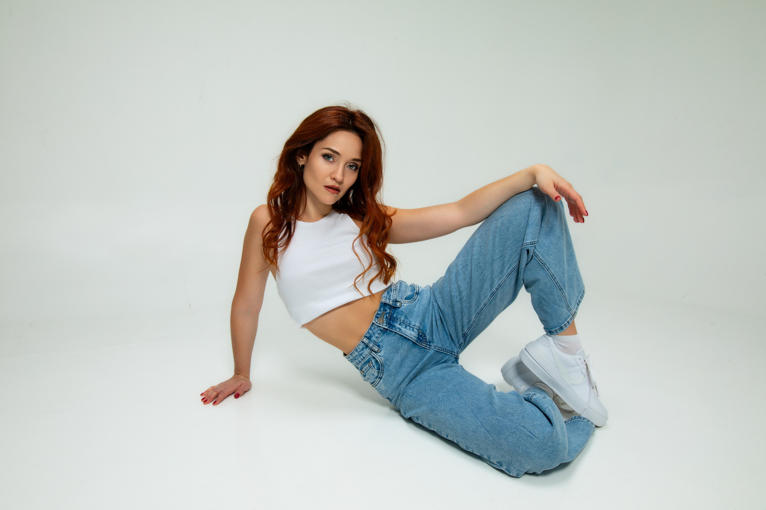 Студийный фотосет с Еленой в интерьере и на циклораме в формате для «себя»