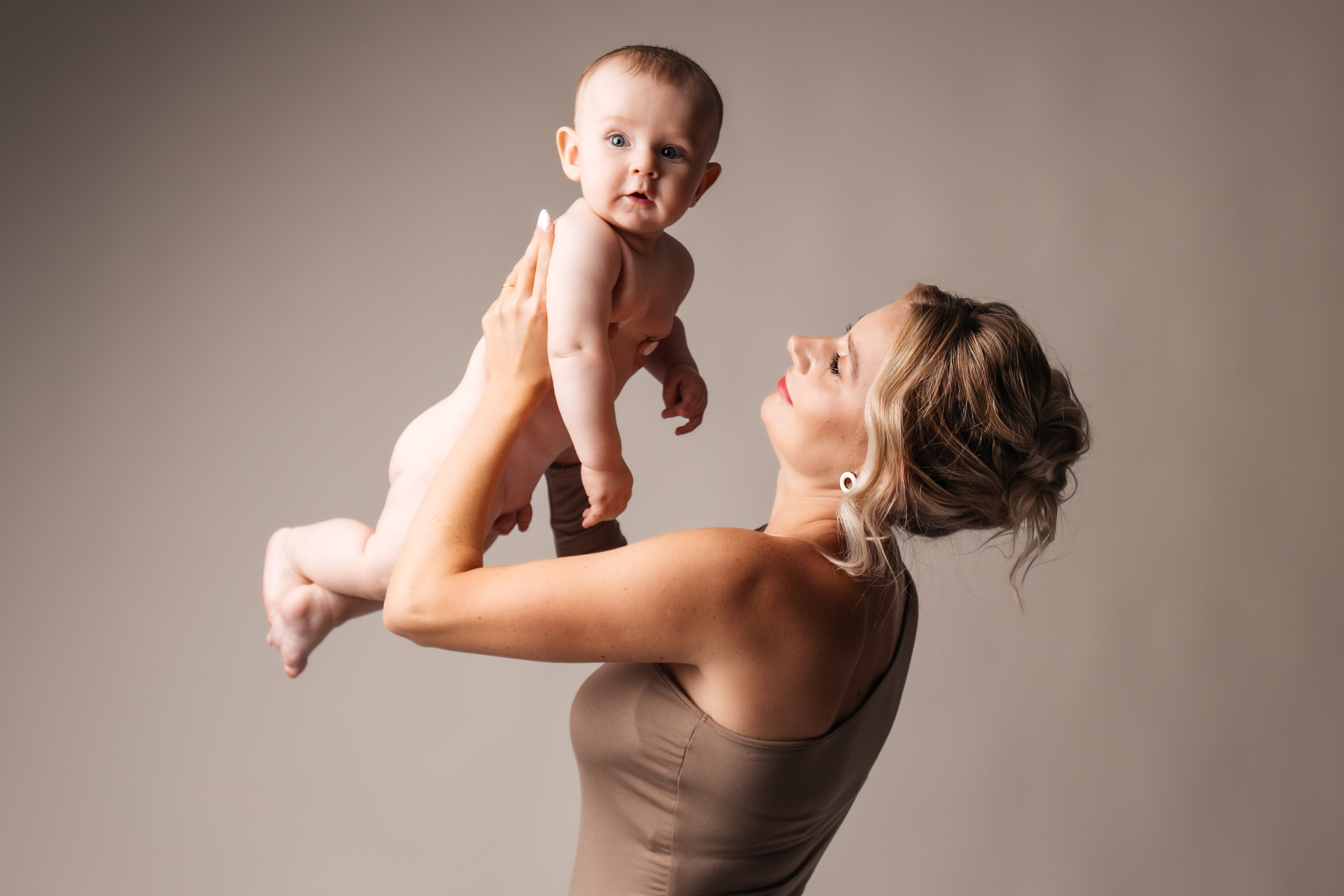 Мама и малыш. Колесникова Татьяна. Фотограф новорожденных Щёлково, Москва, Королев