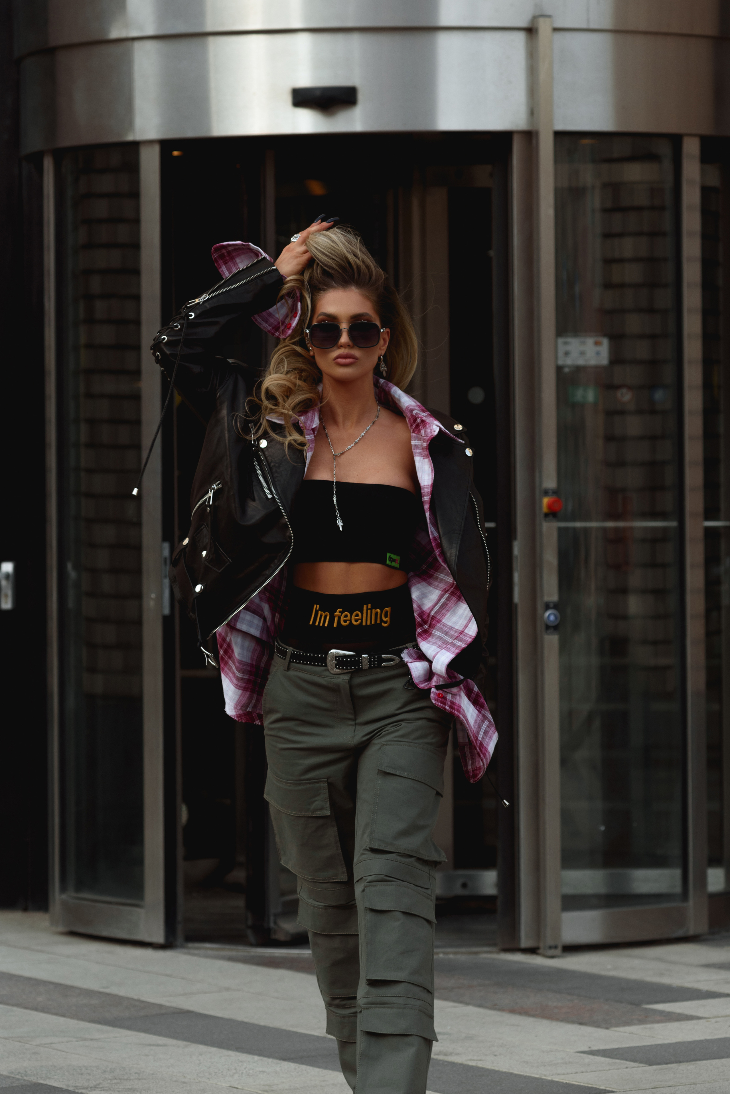 Съемка на улице (street). Съемка для брендов и частных клиентов Москва