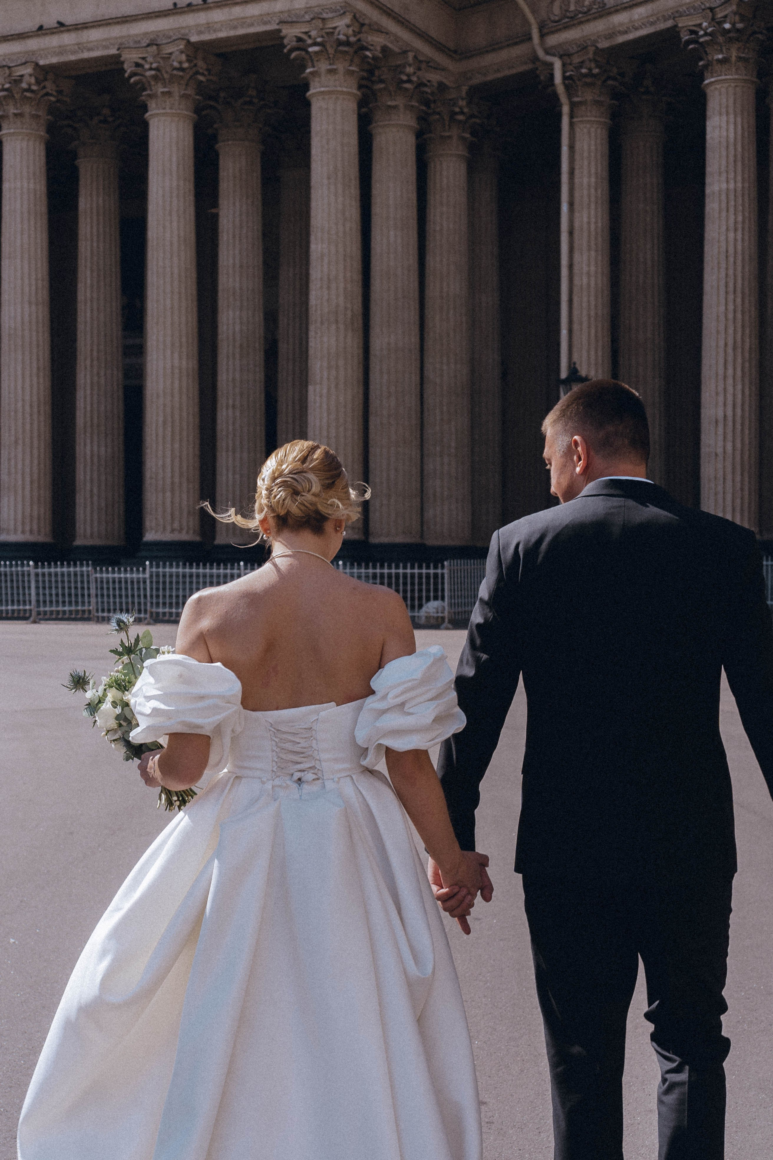 СВАДЕНБНАЯ СЬЕМКА НА КАТЕРЕ ПО КАНАЛАМ САНКТ-ПЕТЕРБУРГА И В АКВАТОРИИ НЕВЫ. Профессиональный фотограф, Санкт-Петербург — Виктория Богомолова