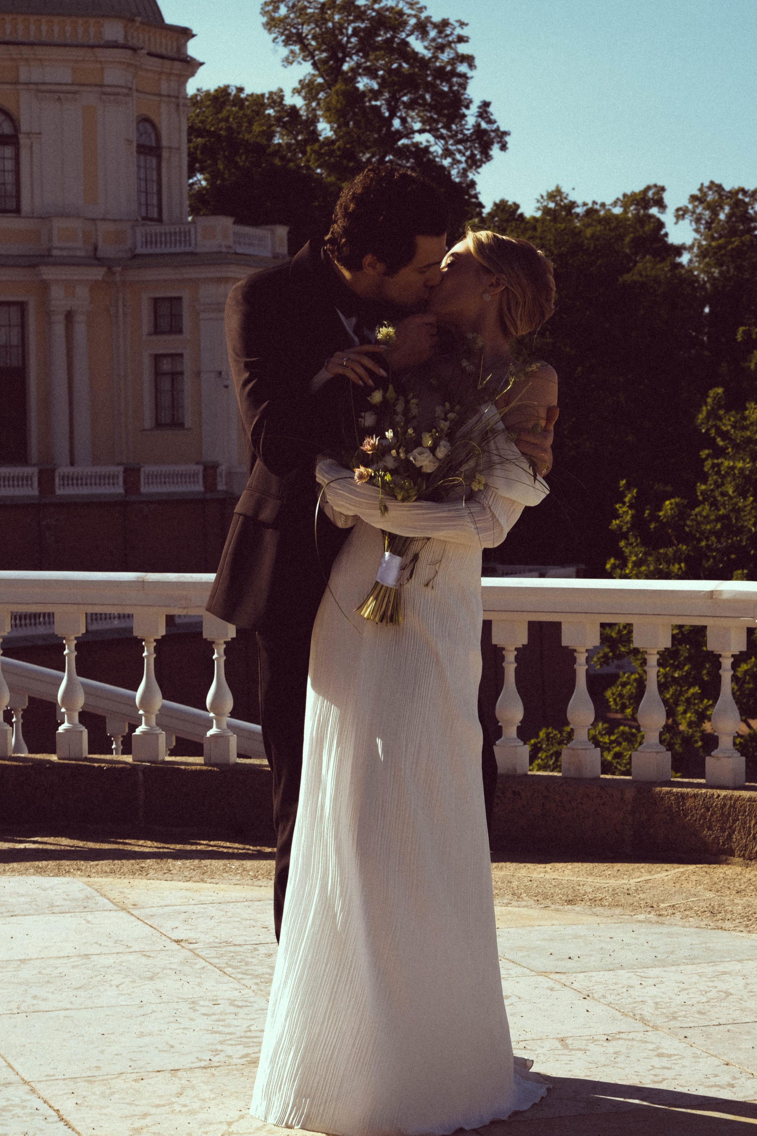 СВАДЕБНАЯ СЬЕМКА В ПАРКЕ ОРАНИЕНБАУМ. Профессиональный фотограф, Санкт-Петербург — Виктория Богомолова