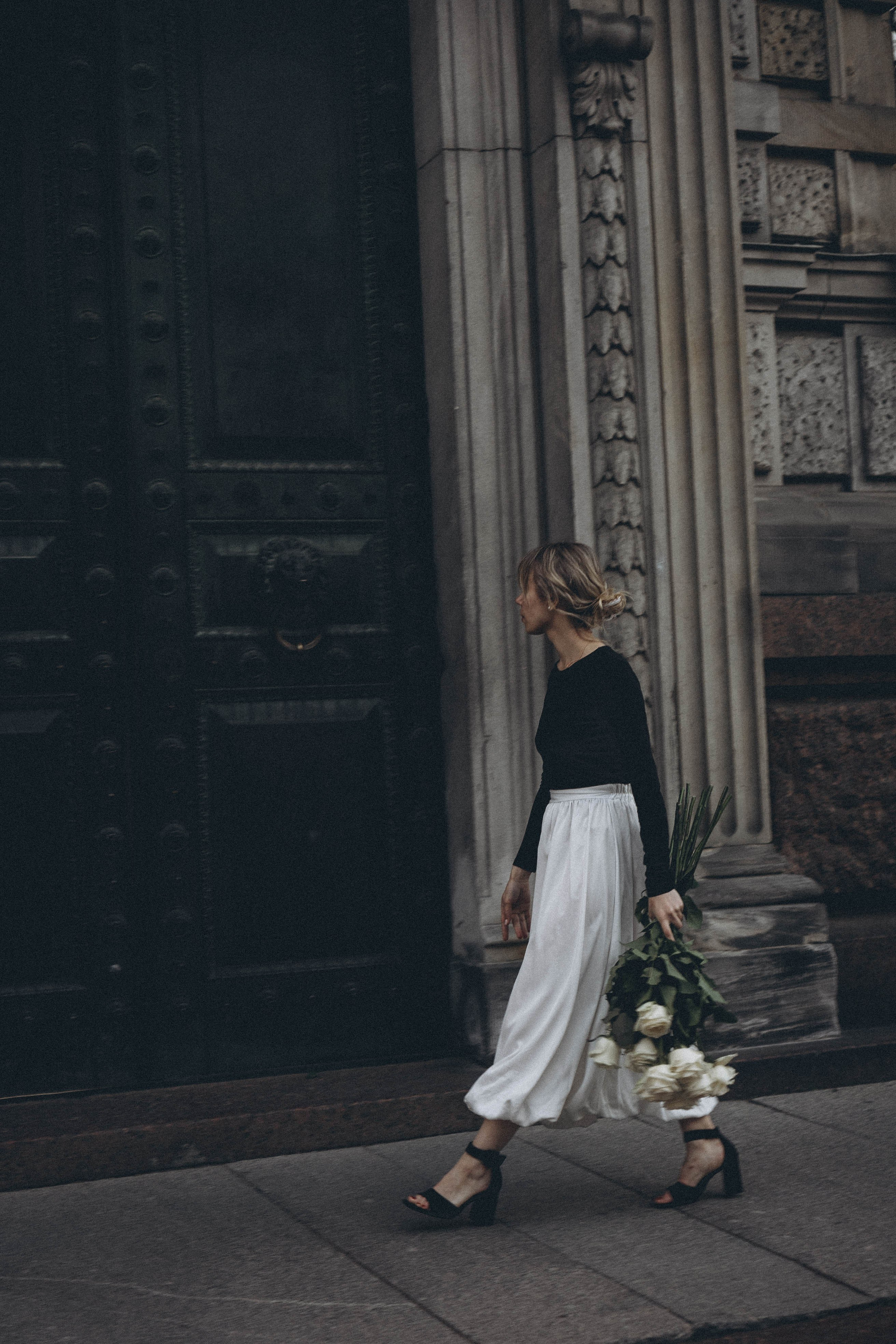 ПРОГУЛКА ПО ГОРОДУ В БЕЛЫЕ НОЧИ (другой вариант). Профессиональный фотограф, Санкт-Петербург — Виктория Богомолова