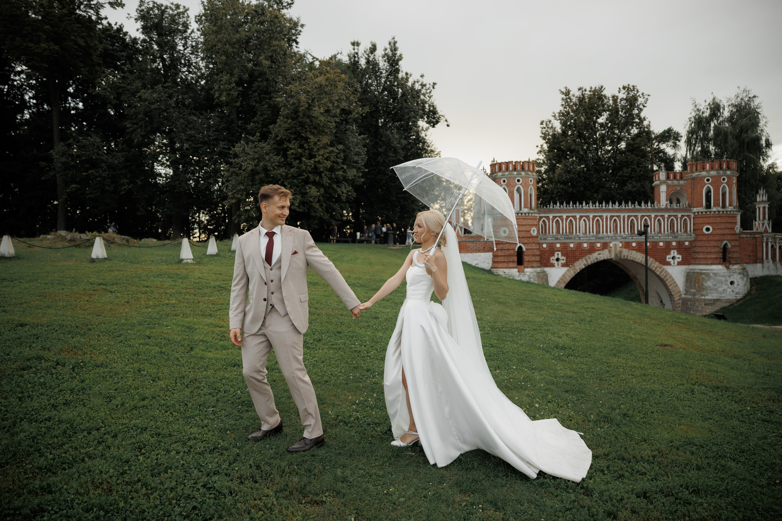 Отель «Милан», Шипиловский ЗАГС, прогулка в парке Царицыно. Свадебный и репортажный фотограф (Москва, Королев и другие)