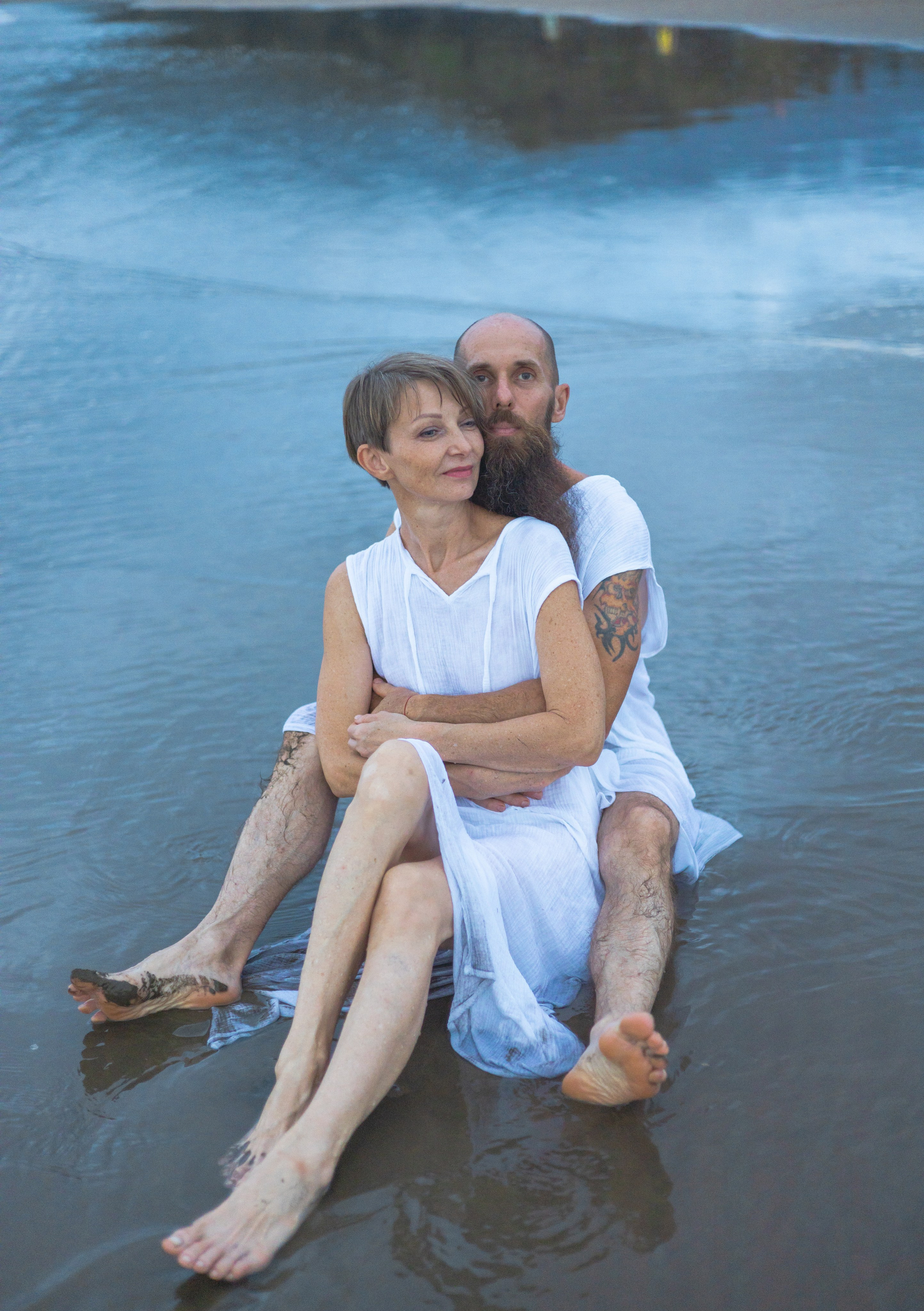 Ocean lovely moments. Family, portrait, content photo in Costa Rica Evgeniya Besprozvannykh