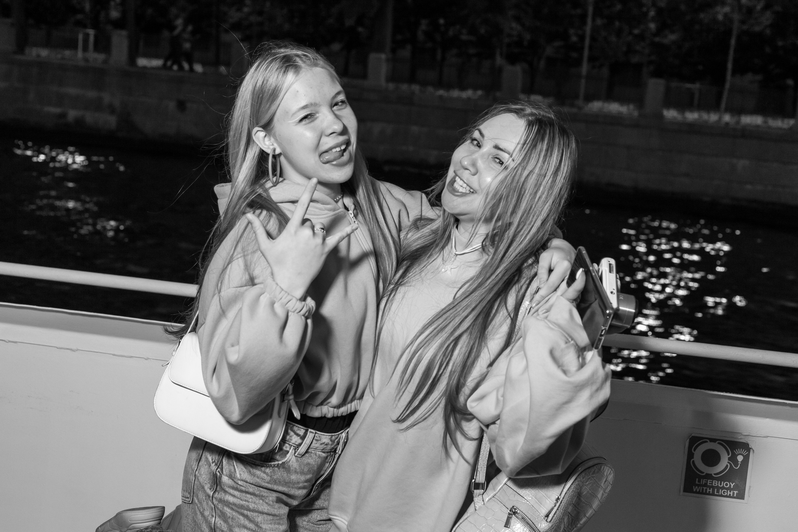 Ночь на Неве. Фотограф в Санкт — Петербурге Валерий Гаухман