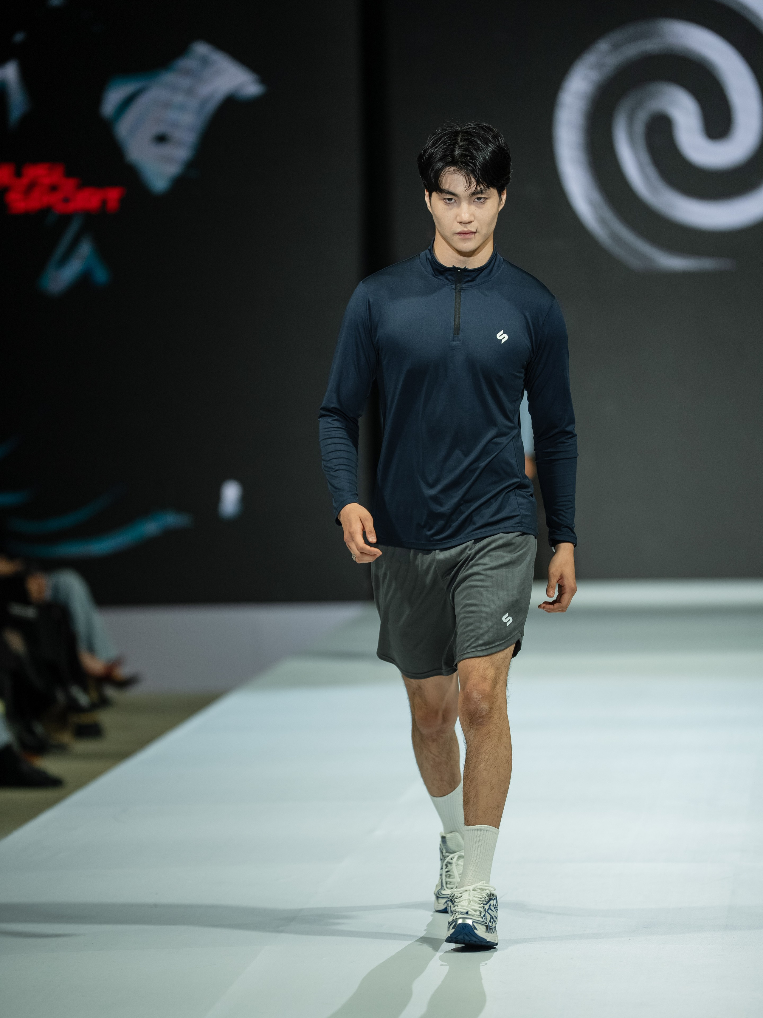 EURASIAN FASHION WEEK Husl Sport. Сайт Алматинского НЮ АРТ, будуар и фэшн фотографа Дениса Карпенко