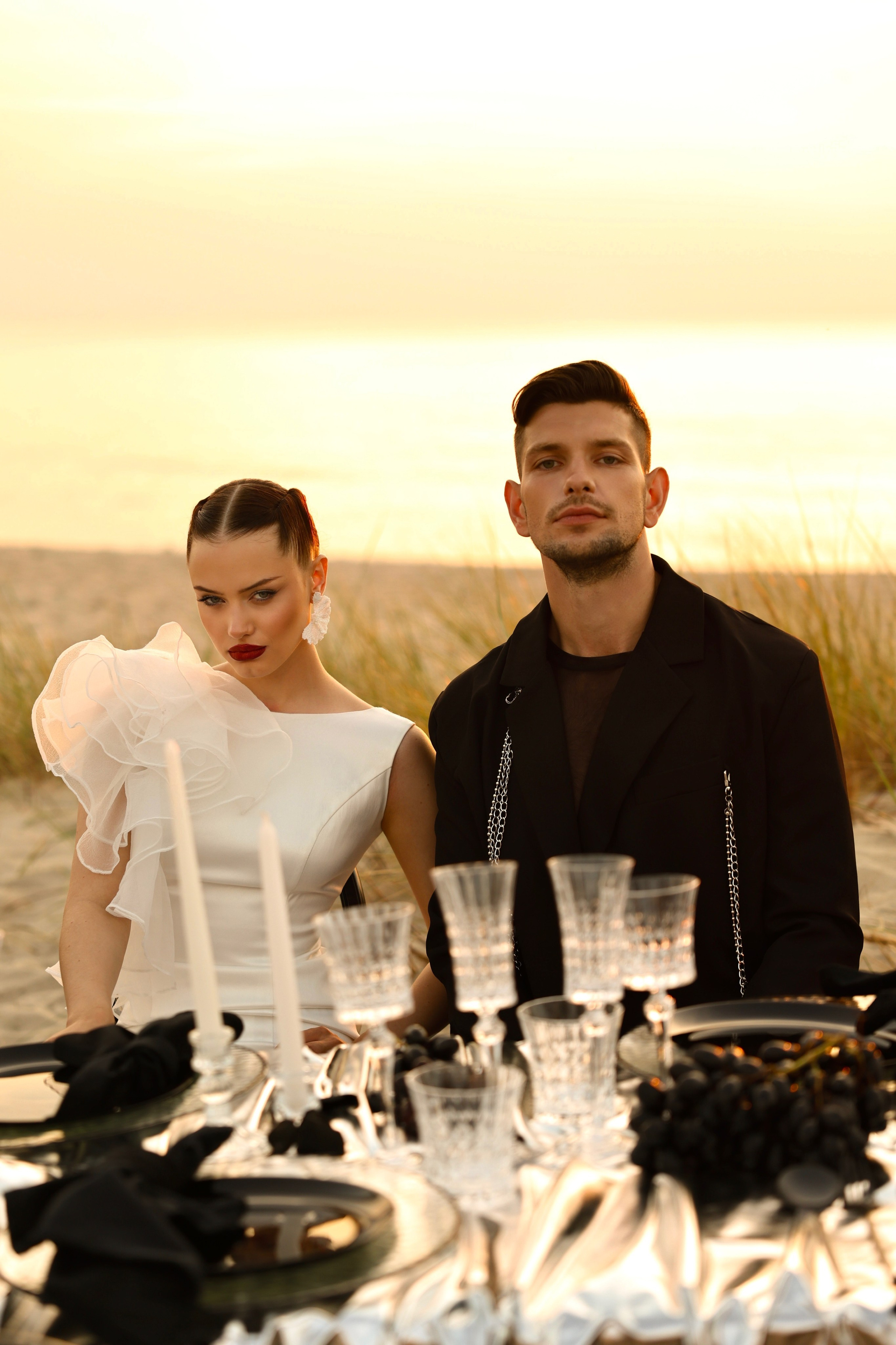 Камерная свадьба на берегу моря. Свадебный фотограф