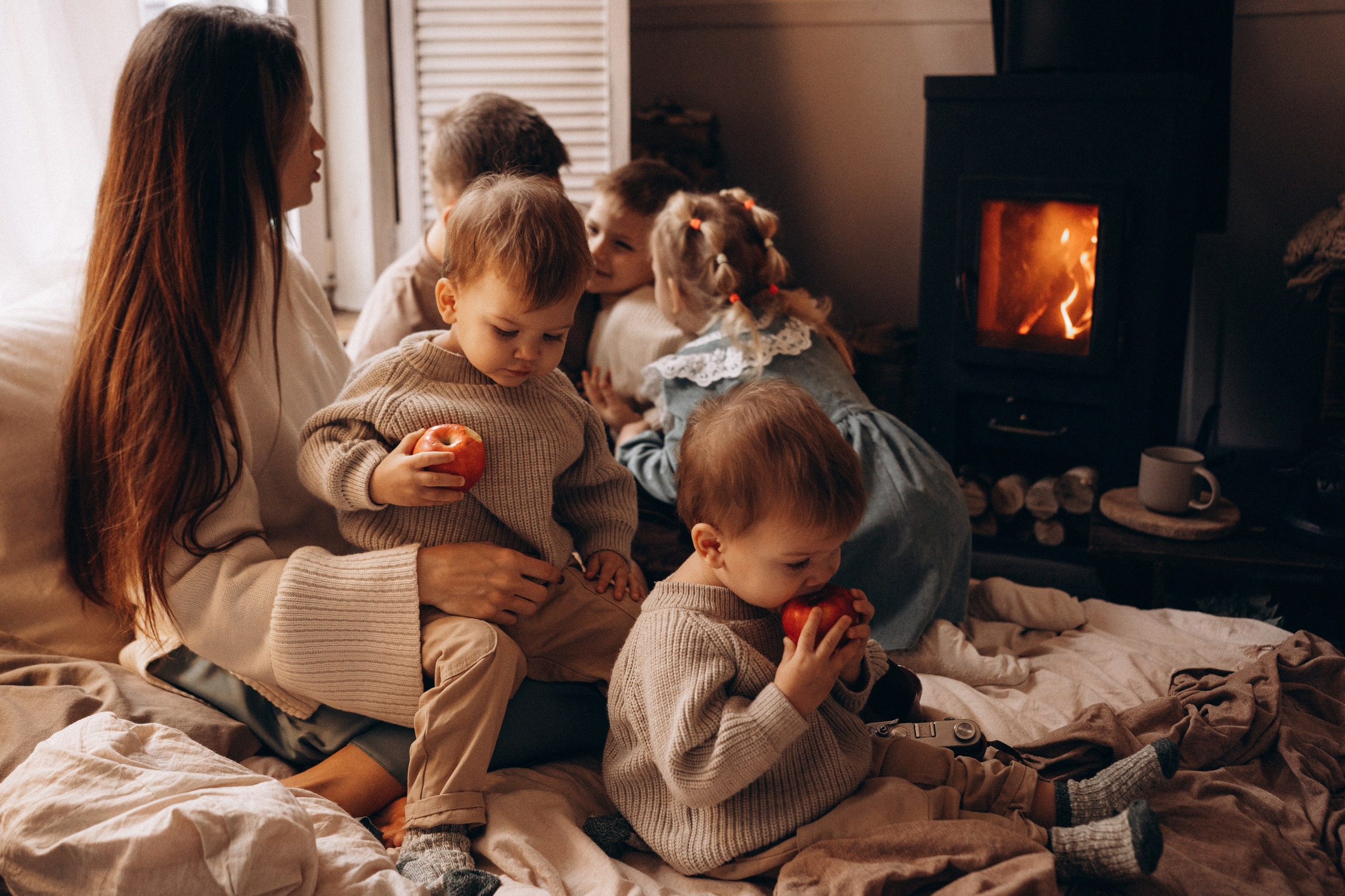 Яна и Ильсур, загородная Фотостудия. Фотограф Новорожденных в Москве. Семейные истории в стиле LIFE