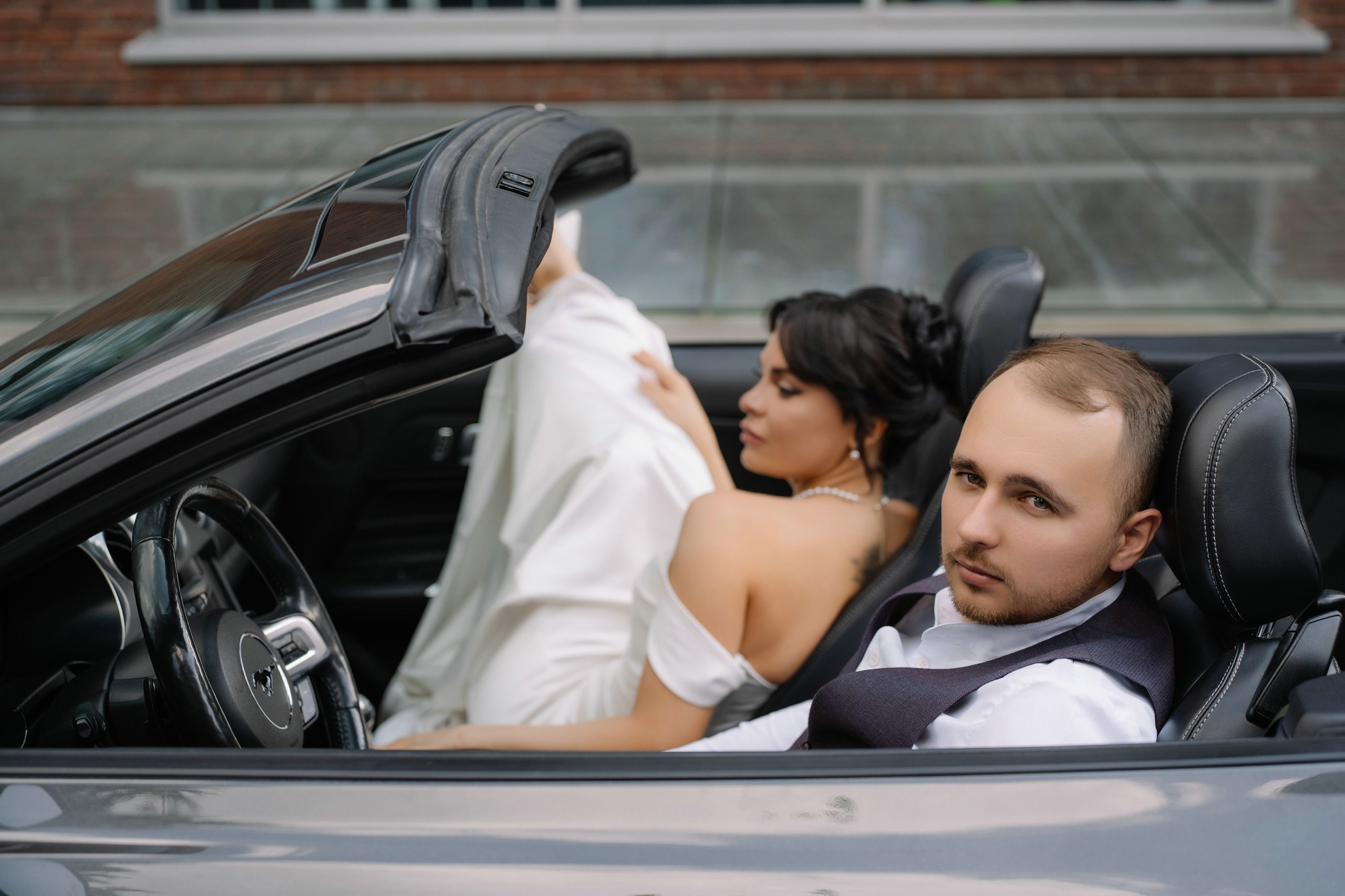 Свадебная фотосессия с кабриолетом. Свадебный и семейный фотограф в Москве Светлана Зоткина