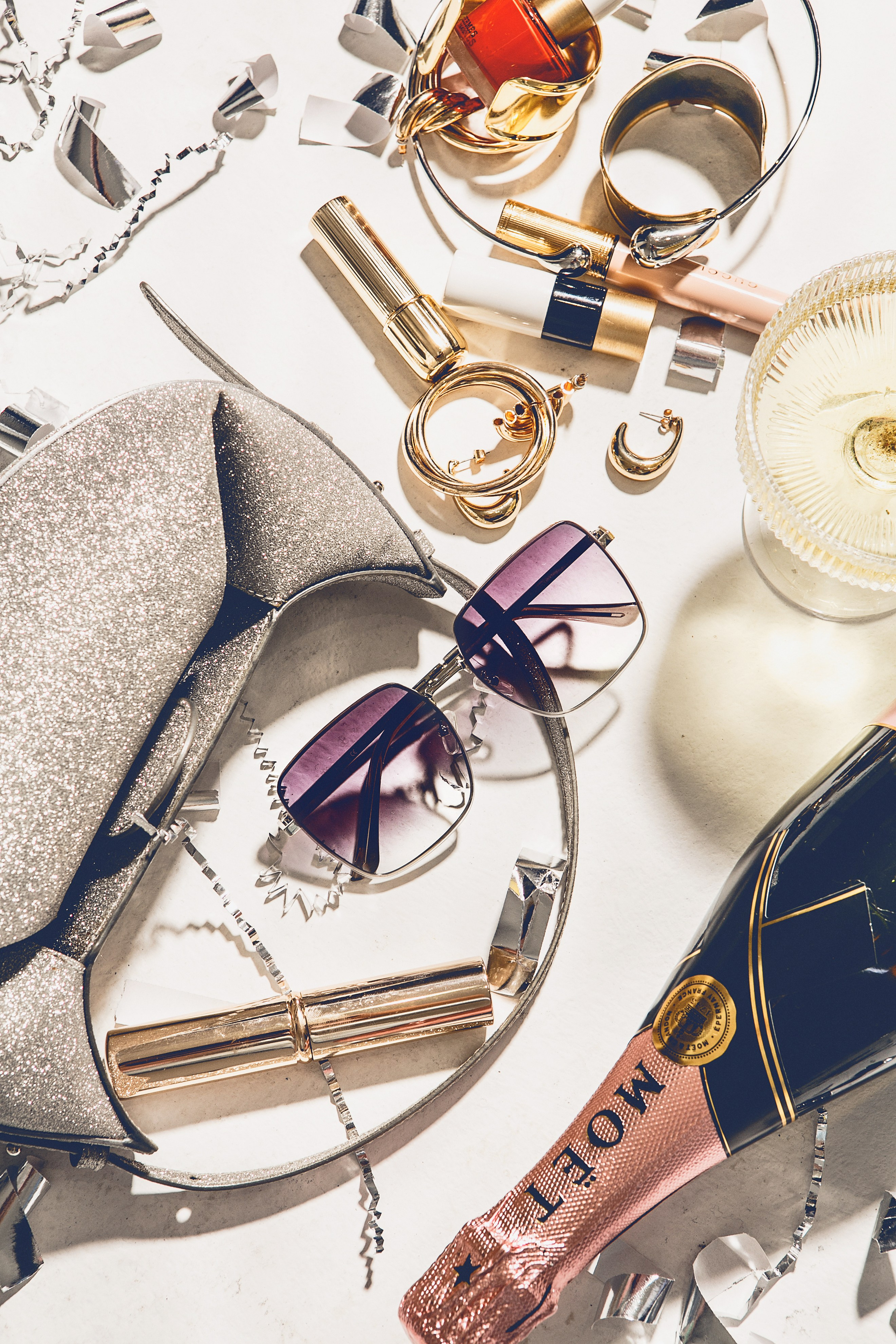 ФОТОСЪЁМКА С ИСПОЛЬЗОВАНИЕМ РЕКВИЗИТА / ДЕМОНСТРАЦИОННАЯ ПОДАЧА. Ильшат Бикмиев — предметный фотограф. Каталог и рекламная съёмка для бизнеса Алматы. Качественные фото для бизнеса, маркетплейсов интернета