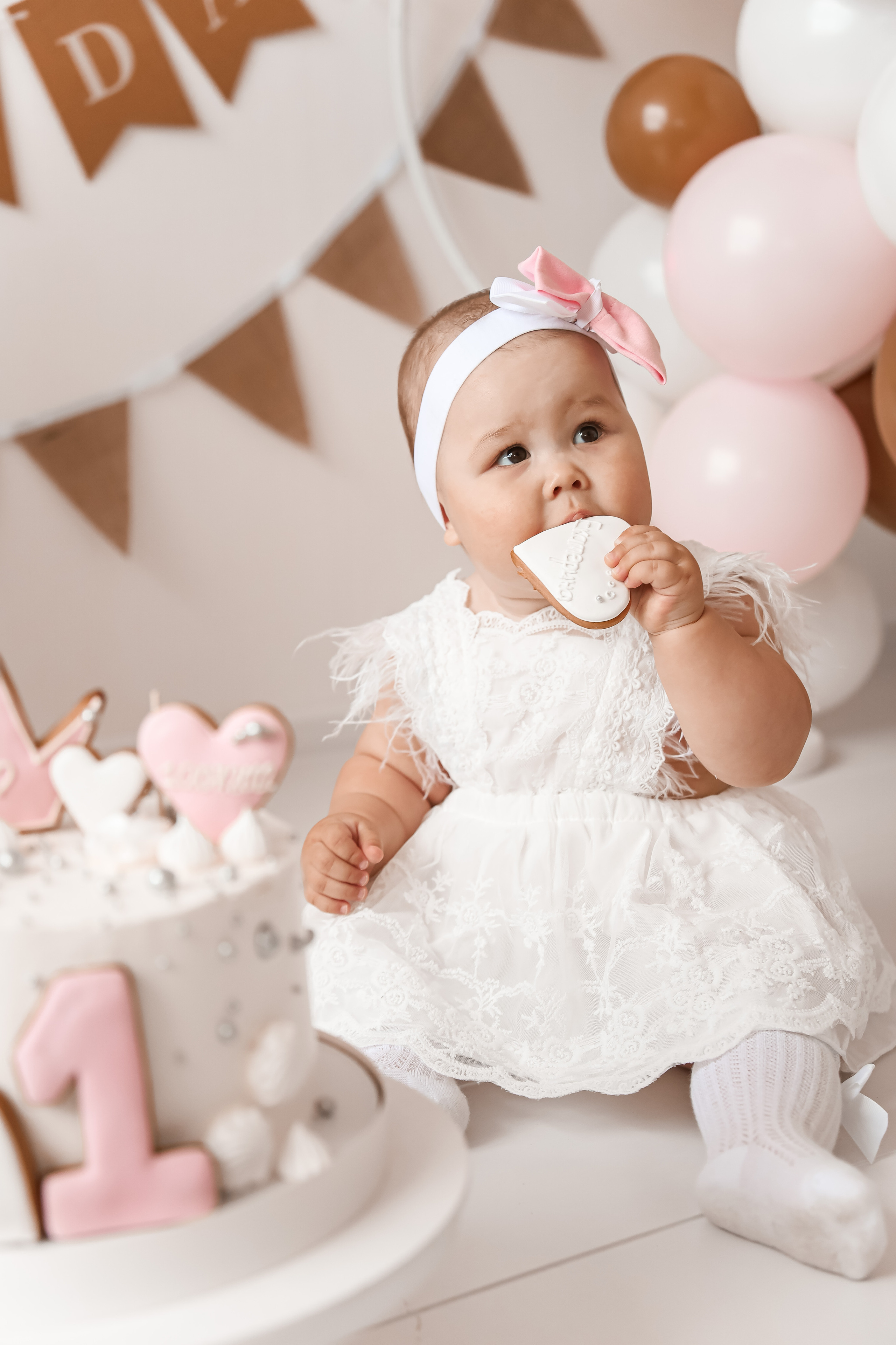 Годовасие Катюши. Детский и Семейный фотограф в Санкт-Петербурге. Детская Фотостудия «FAMILY STORY»