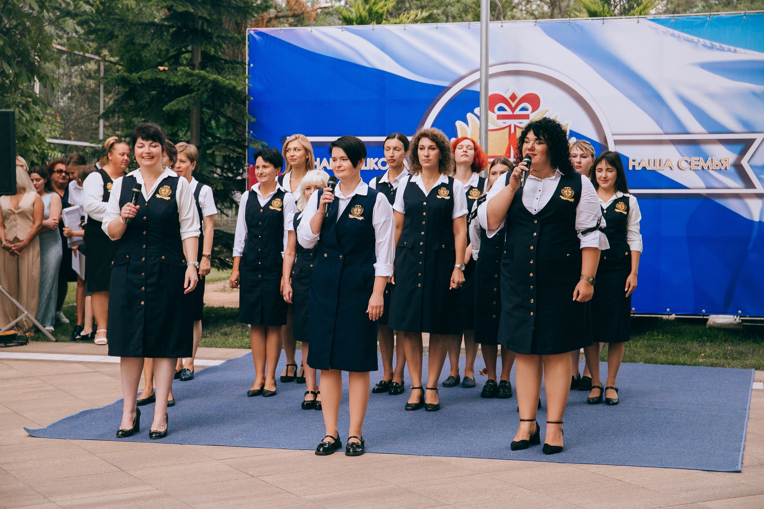 1 класс школа «Личность». Выпускные альбомы Натальи Бутко: Новороссийск, Анапа, Геленджик