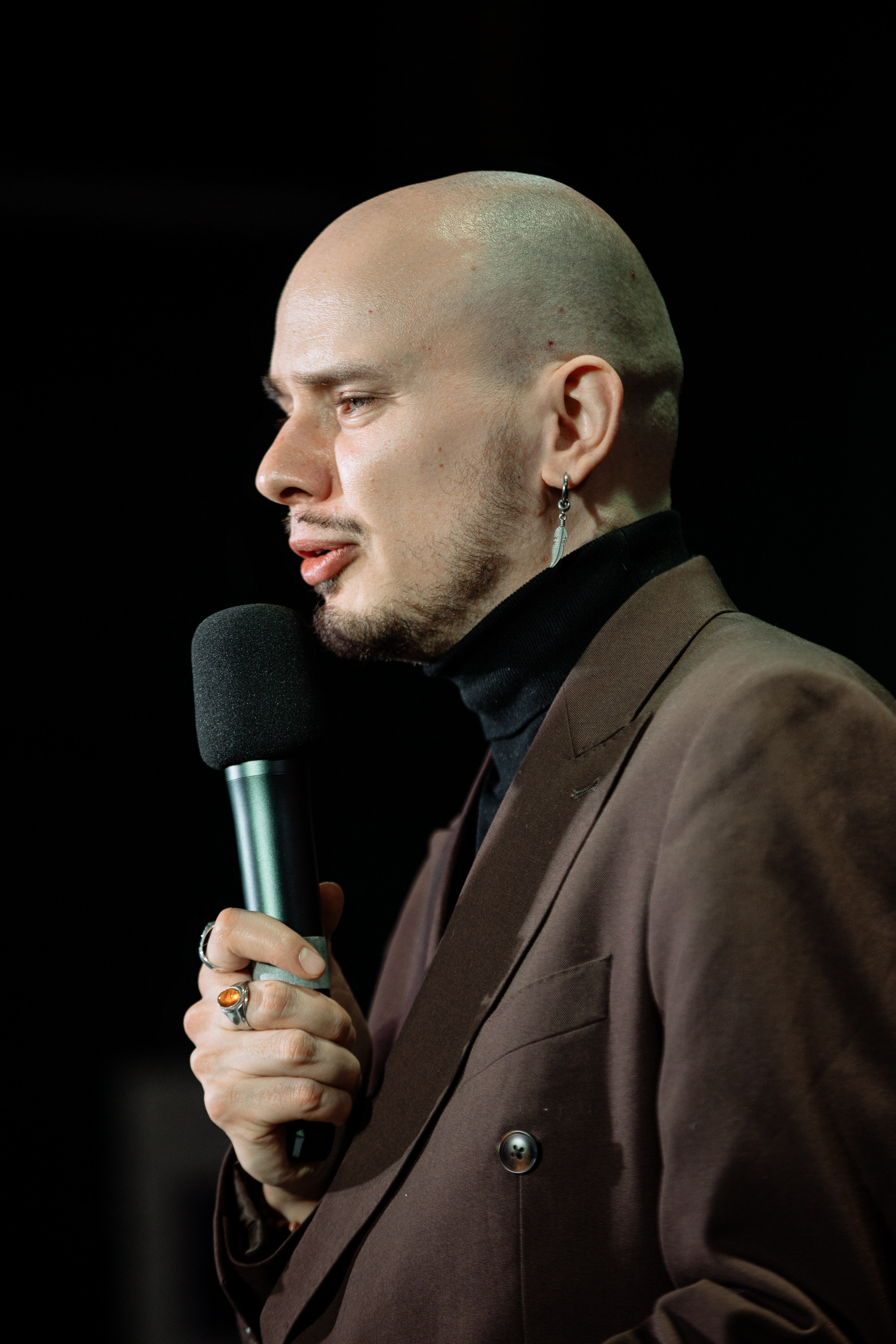 Поэтический вечер с Игорем Бушмелевым и Никой Станиславчик. Фотограф Юлия Мальцева