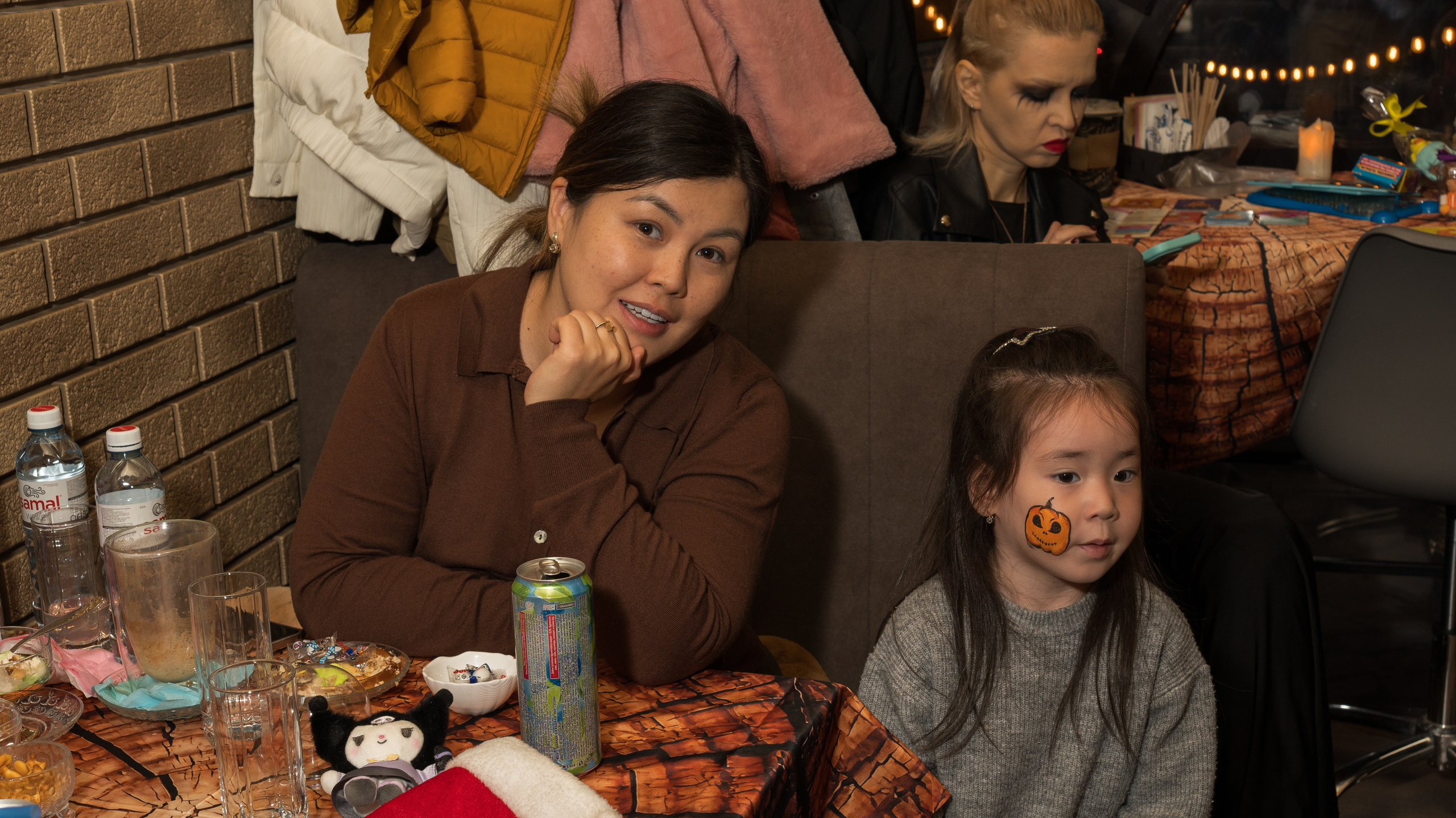 '25 Halloween at Kofebara. Stan Sidel’s Art