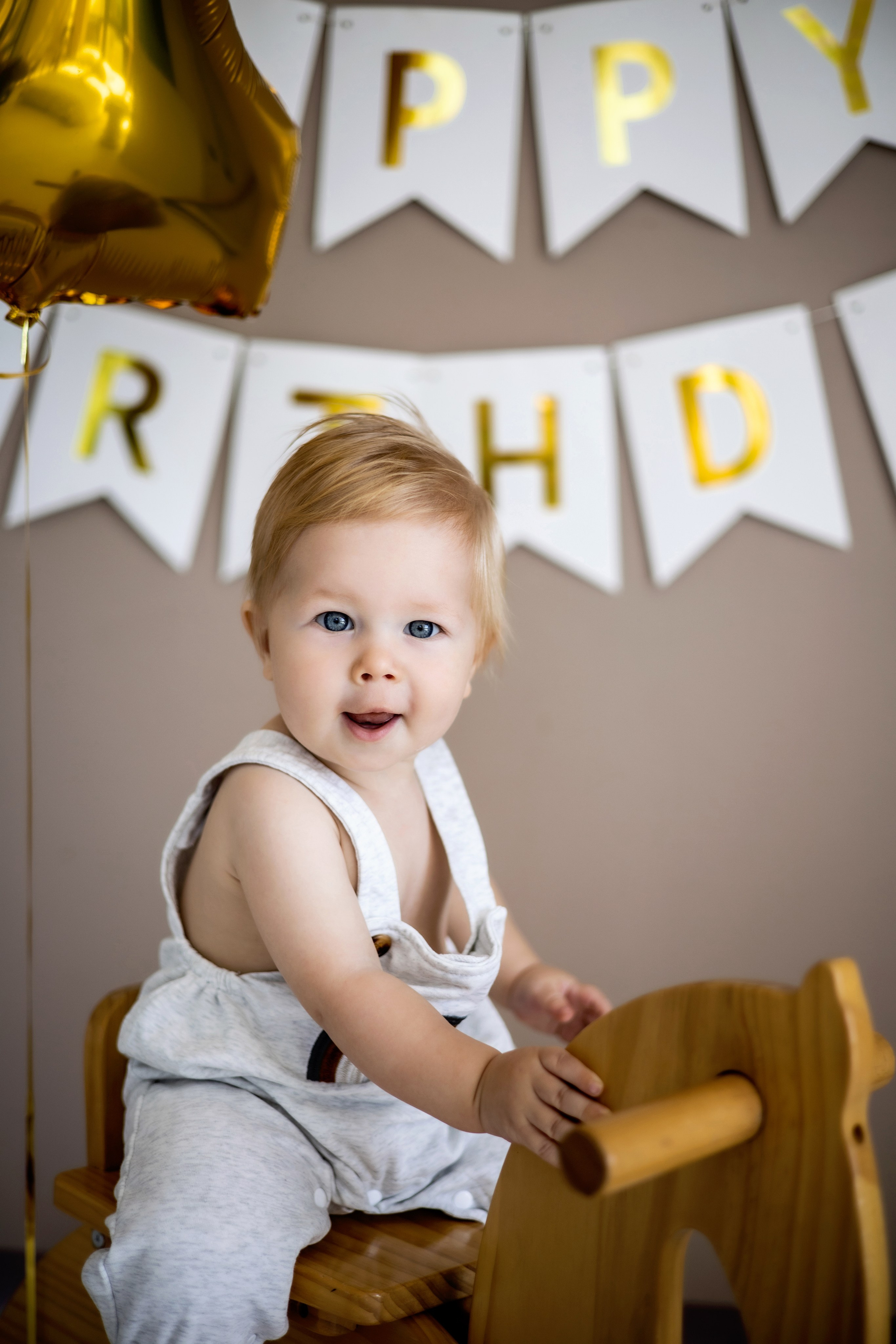 Сашеньке 1 годик. Фотограф Надежда Лукьянова