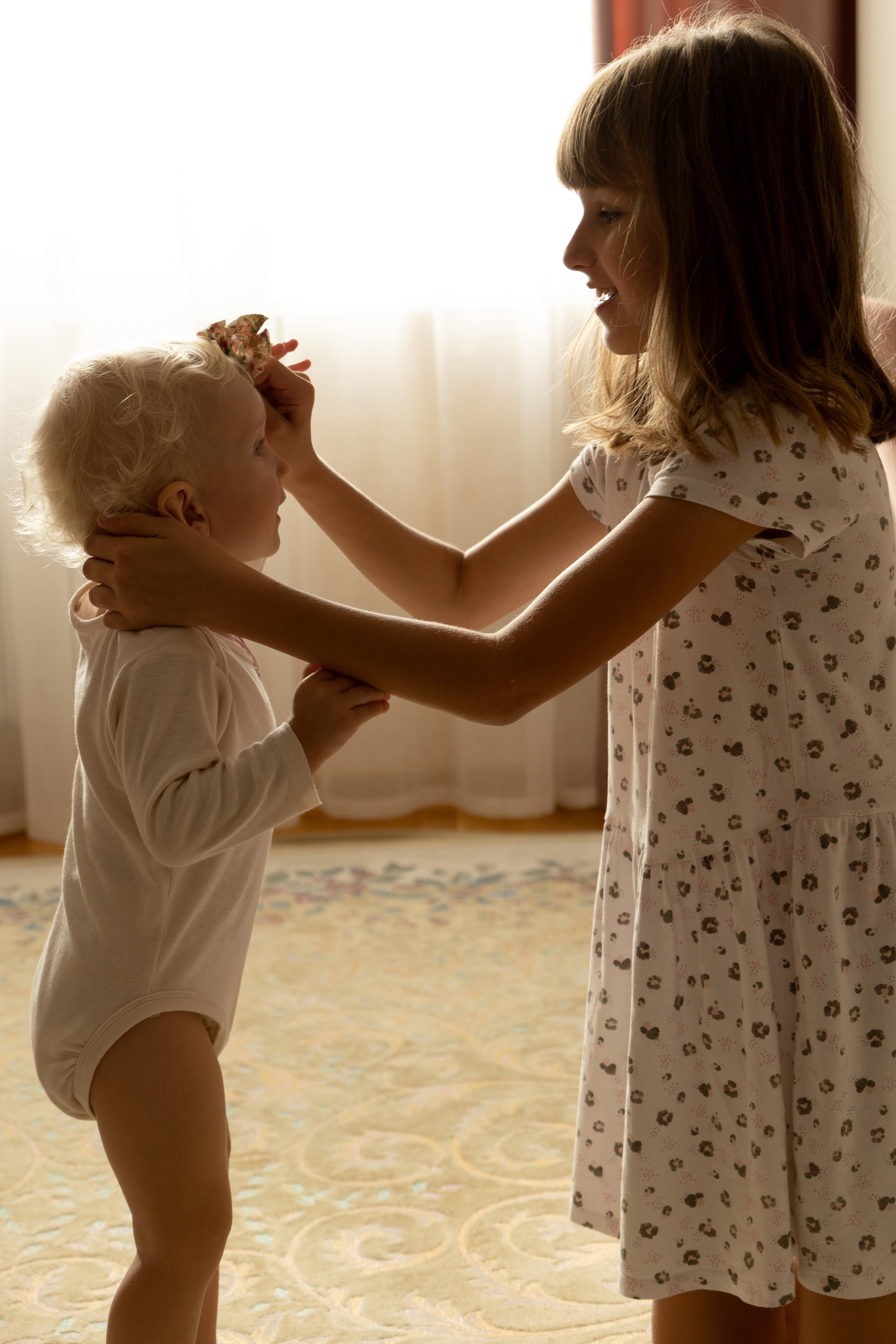 Семейная фотосессия дома. Фотограф видеограф Ольга Василевская