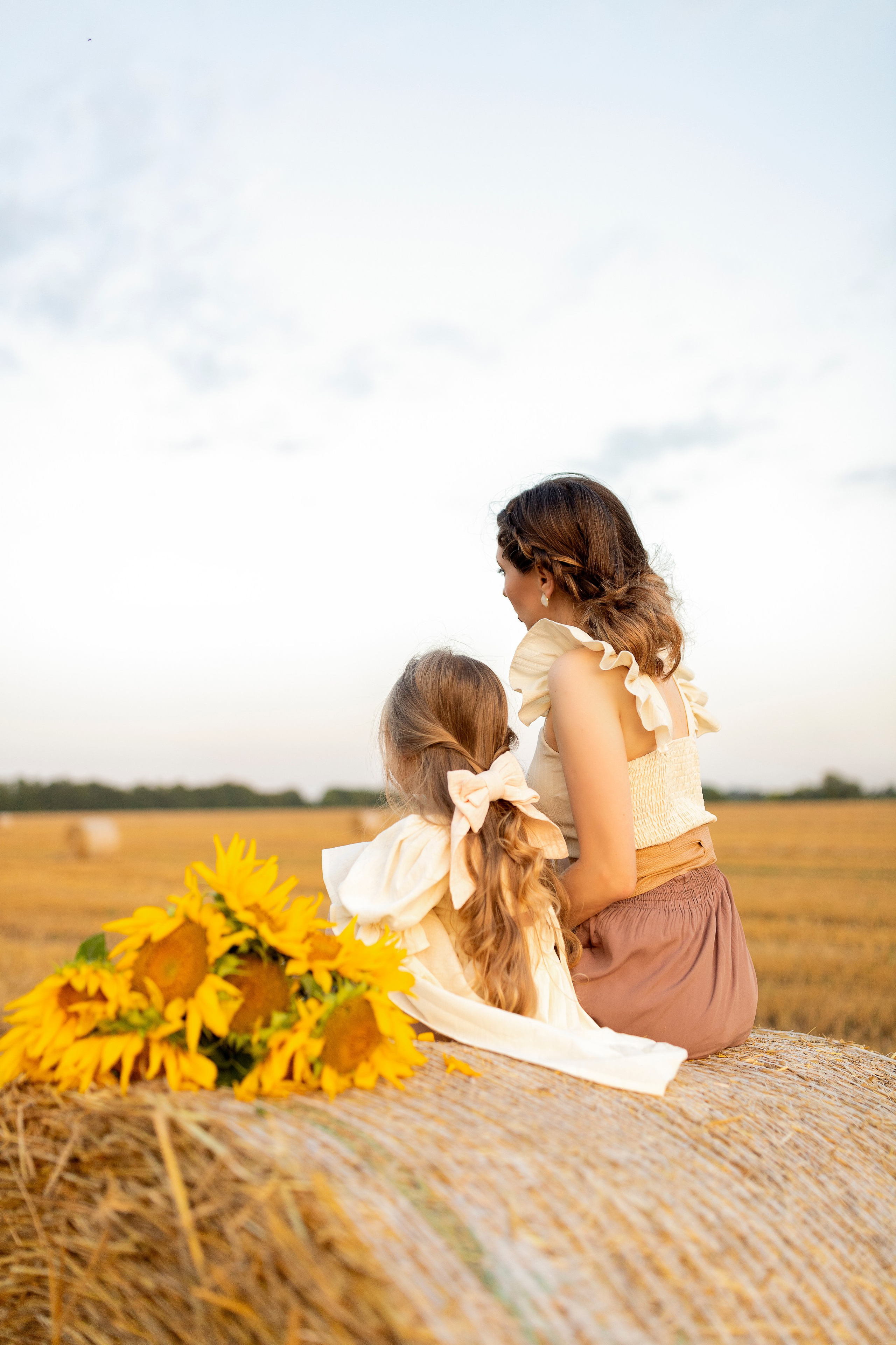 На сеновале. Настасья Перова Фотограф