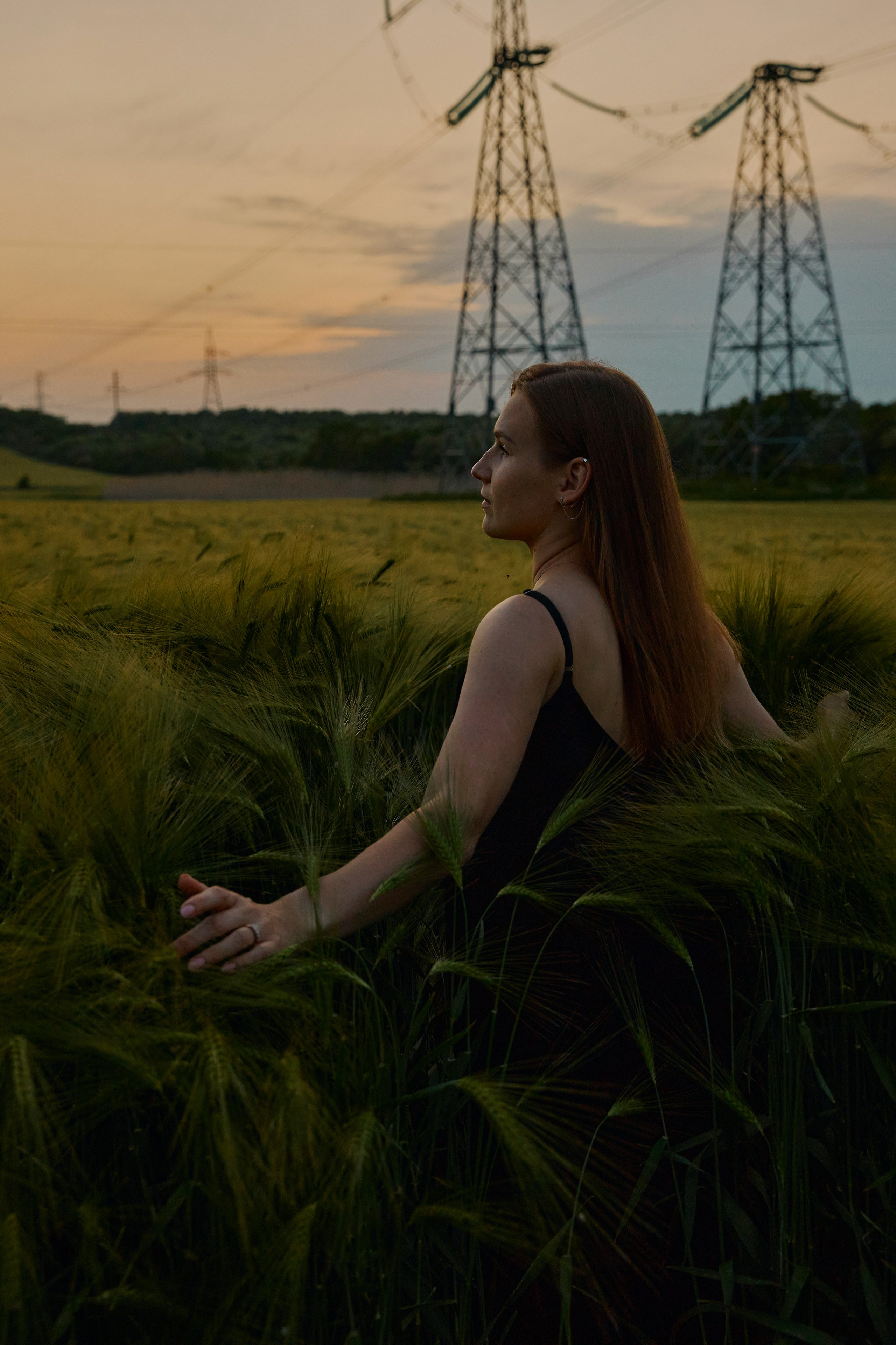 Индивидуальная фотосессия в ржаном поле летом