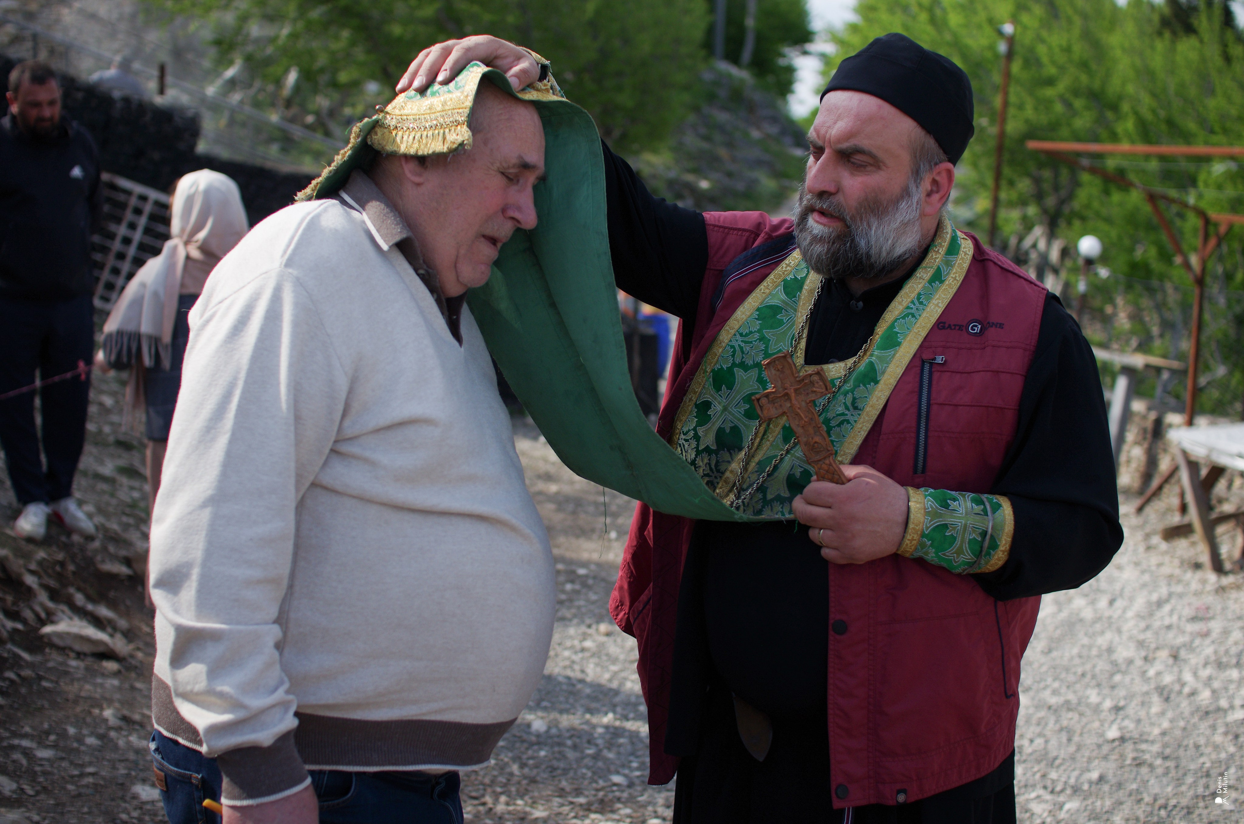 Крещение в Церкви Святого Георгия в Гогни. Портретный фотограф Денис Милютин