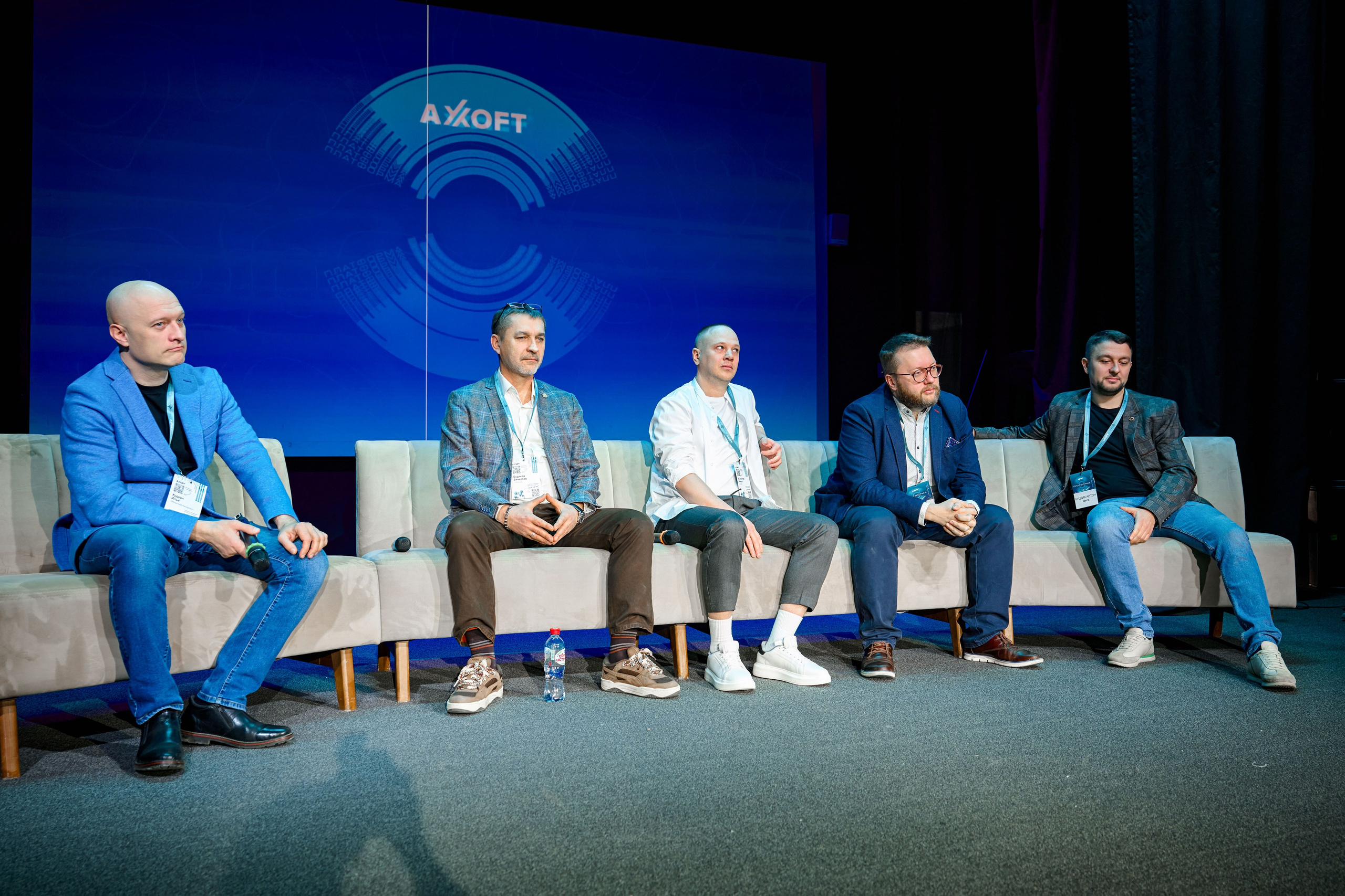 AXOFT. Максим Комаров — Профессиональный фотограф