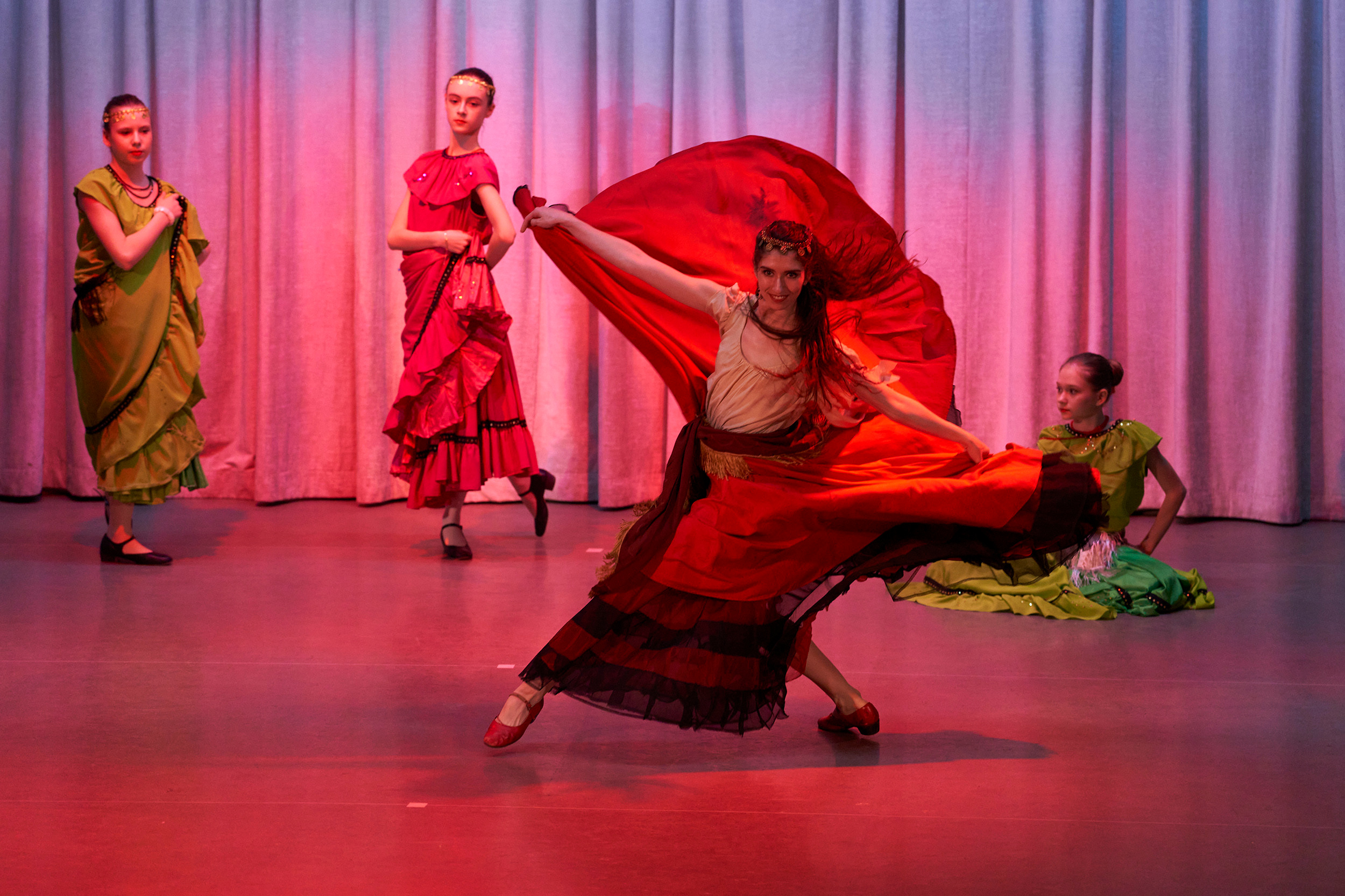 БАЛЕТНЫЙ РЕПОРТАЖ. Елена Кравченко, ФОТОГРАФИКА