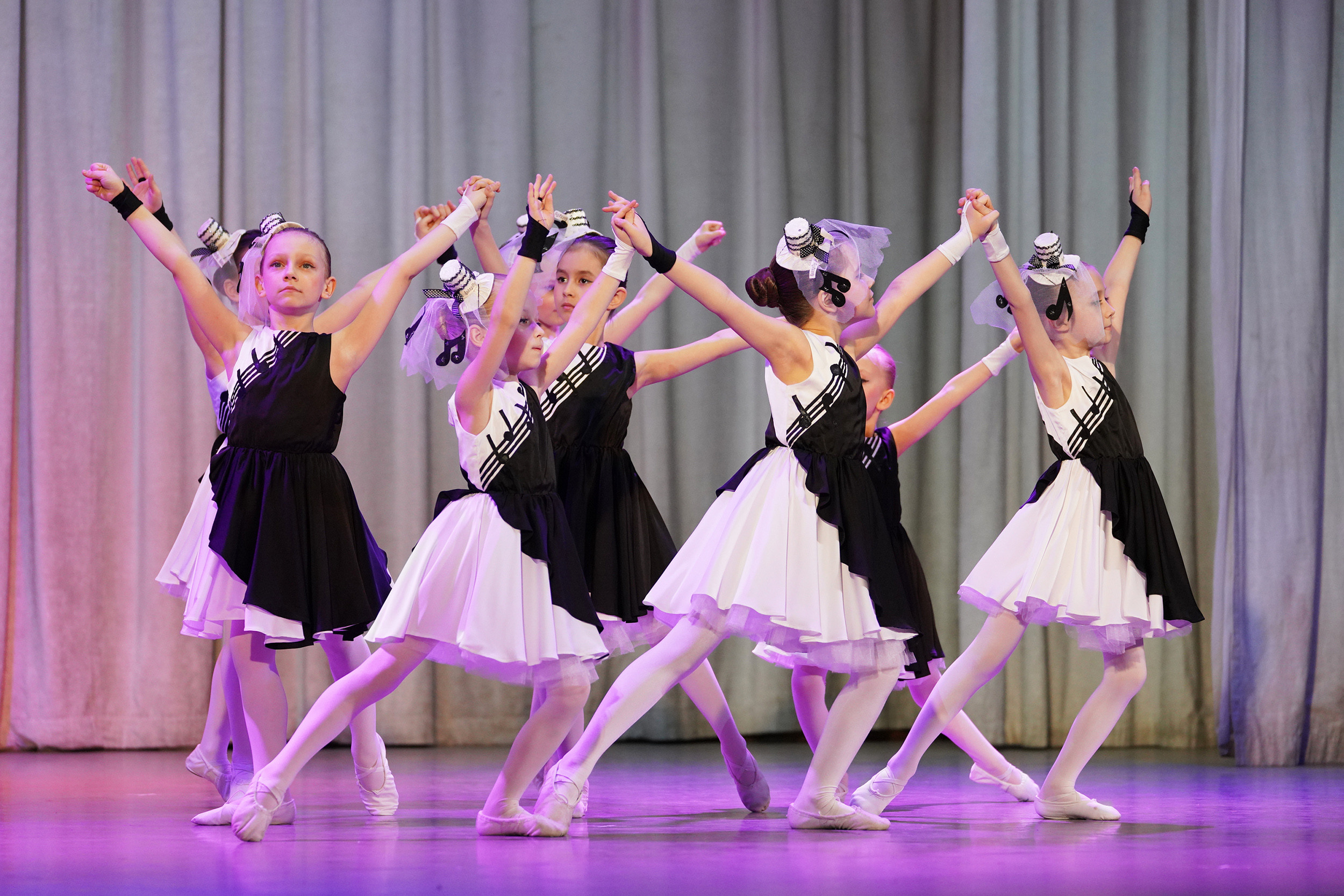 БАЛЕТНЫЙ РЕПОРТАЖ. Елена Кравченко, ФОТОГРАФИКА