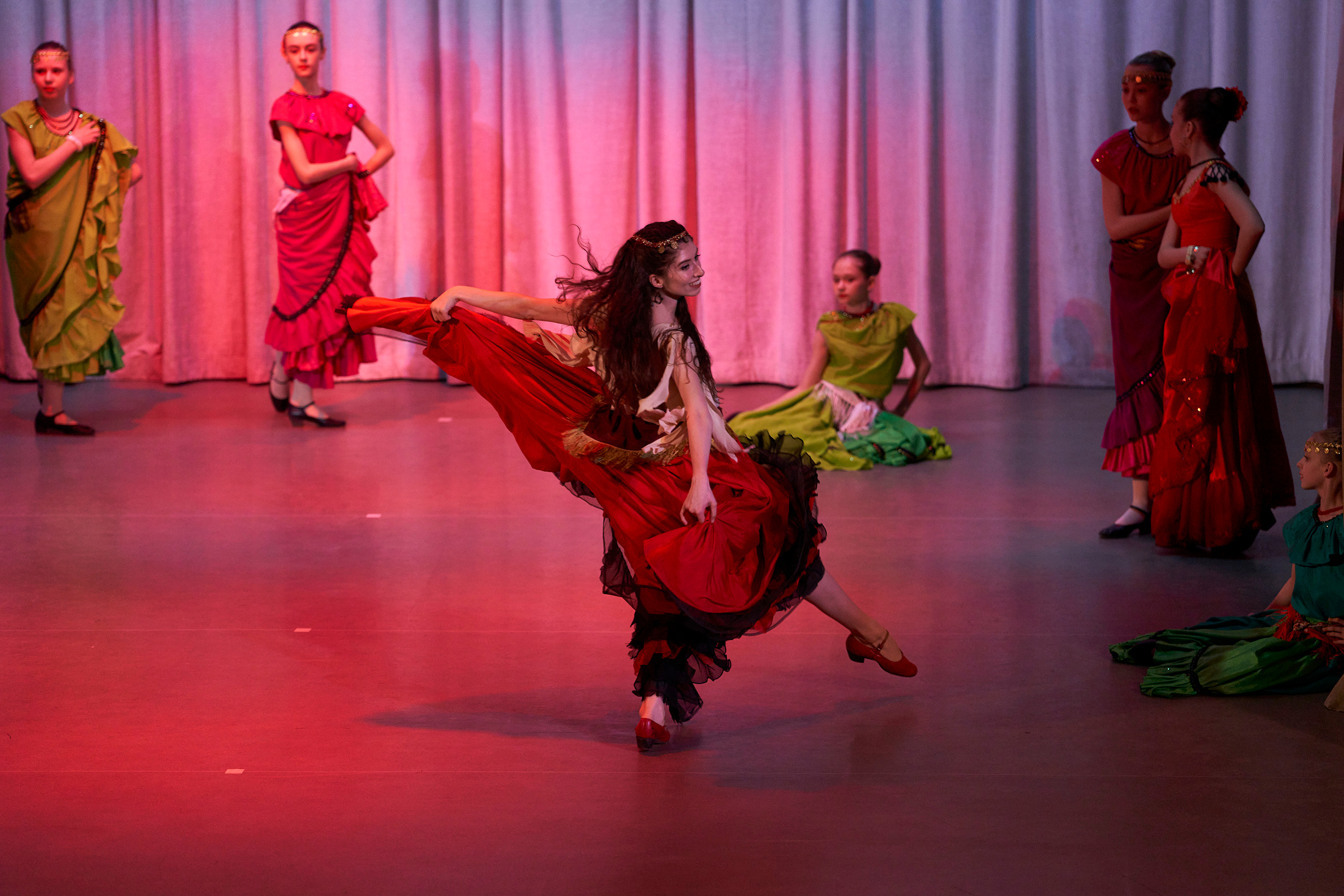 БАЛЕТНЫЙ РЕПОРТАЖ. Елена Кравченко, ФОТОГРАФИКА