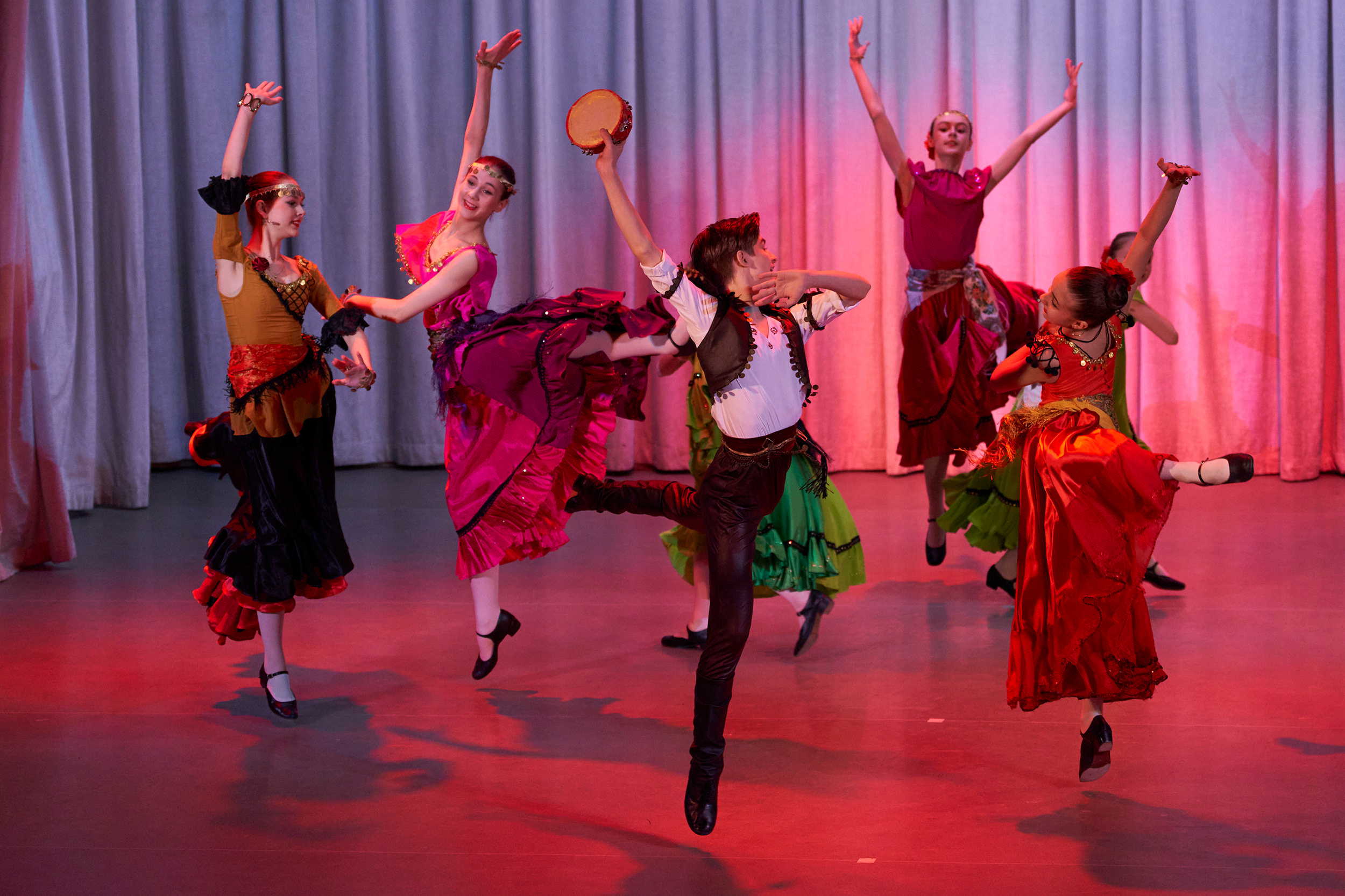 БАЛЕТНЫЙ РЕПОРТАЖ. Елена Кравченко, ФОТОГРАФИКА