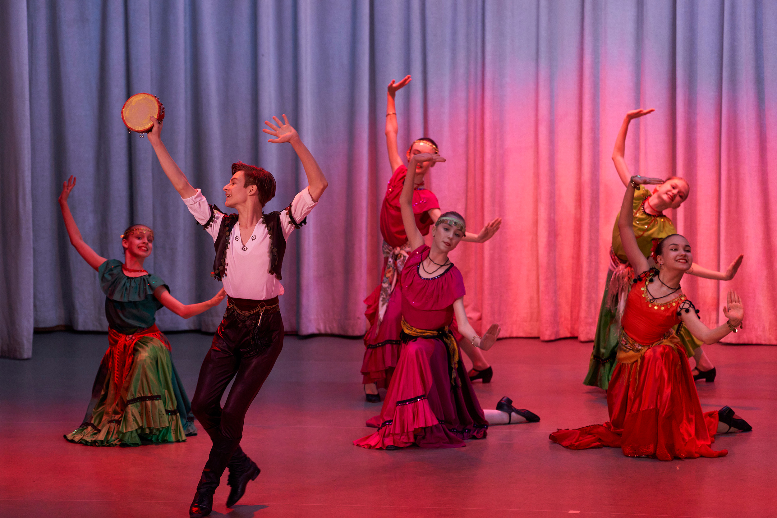 БАЛЕТНЫЙ РЕПОРТАЖ. Елена Кравченко, ФОТОГРАФИКА