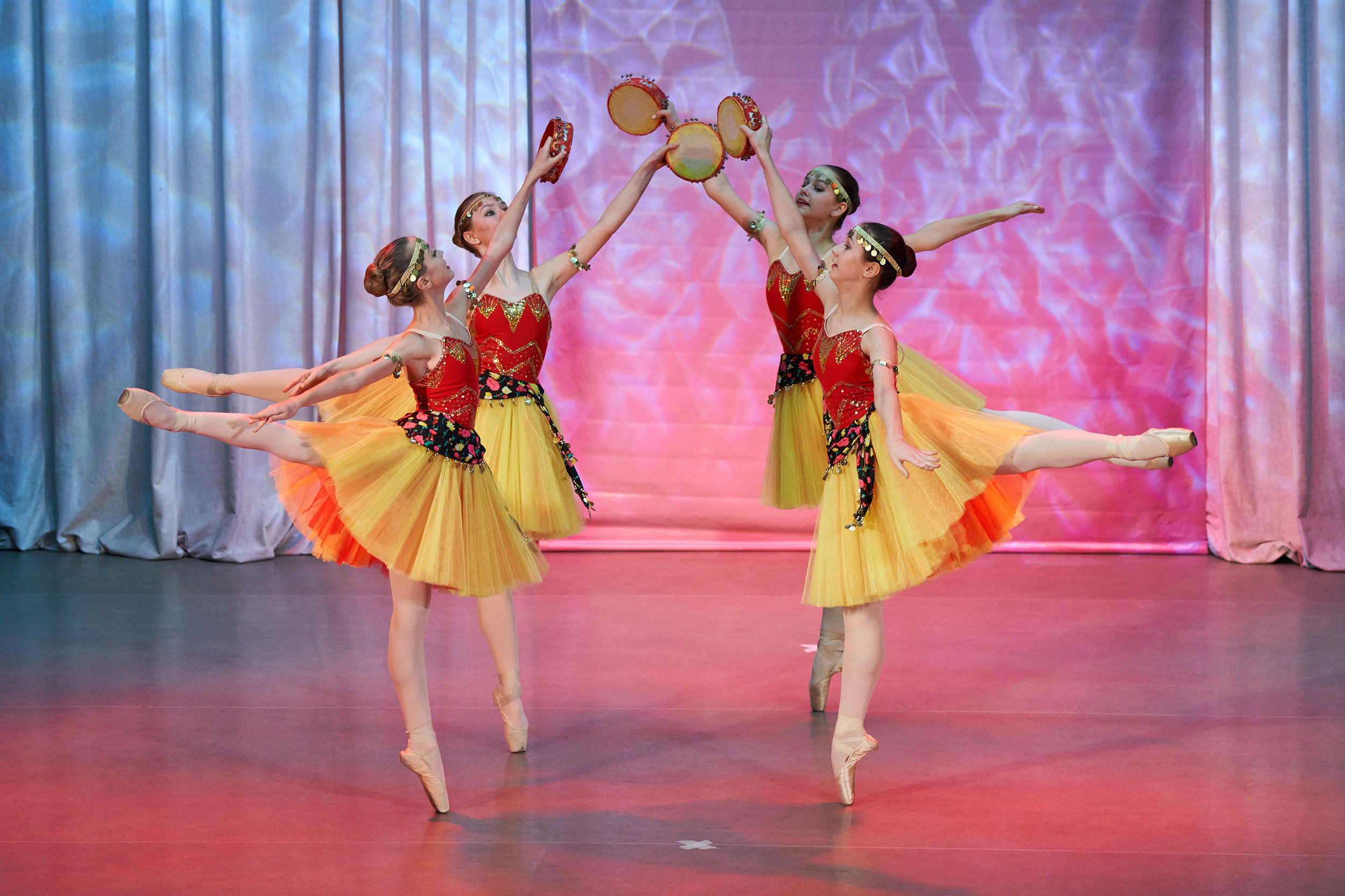 БАЛЕТНЫЙ РЕПОРТАЖ. Елена Кравченко, ФОТОГРАФИКА