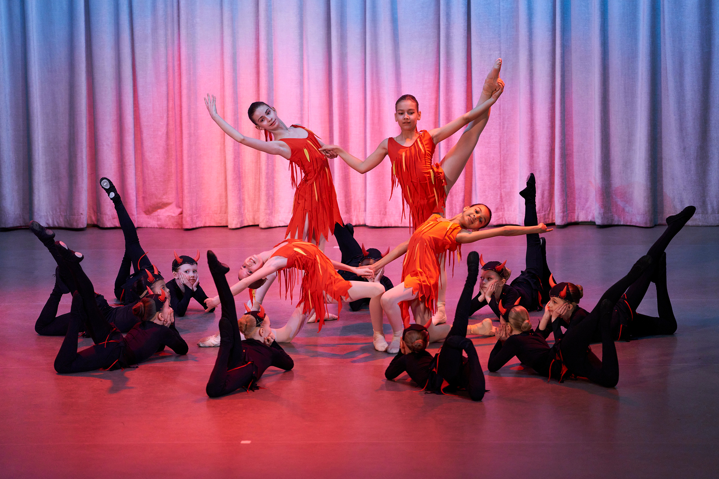 БАЛЕТНЫЙ РЕПОРТАЖ. Елена Кравченко, ФОТОГРАФИКА