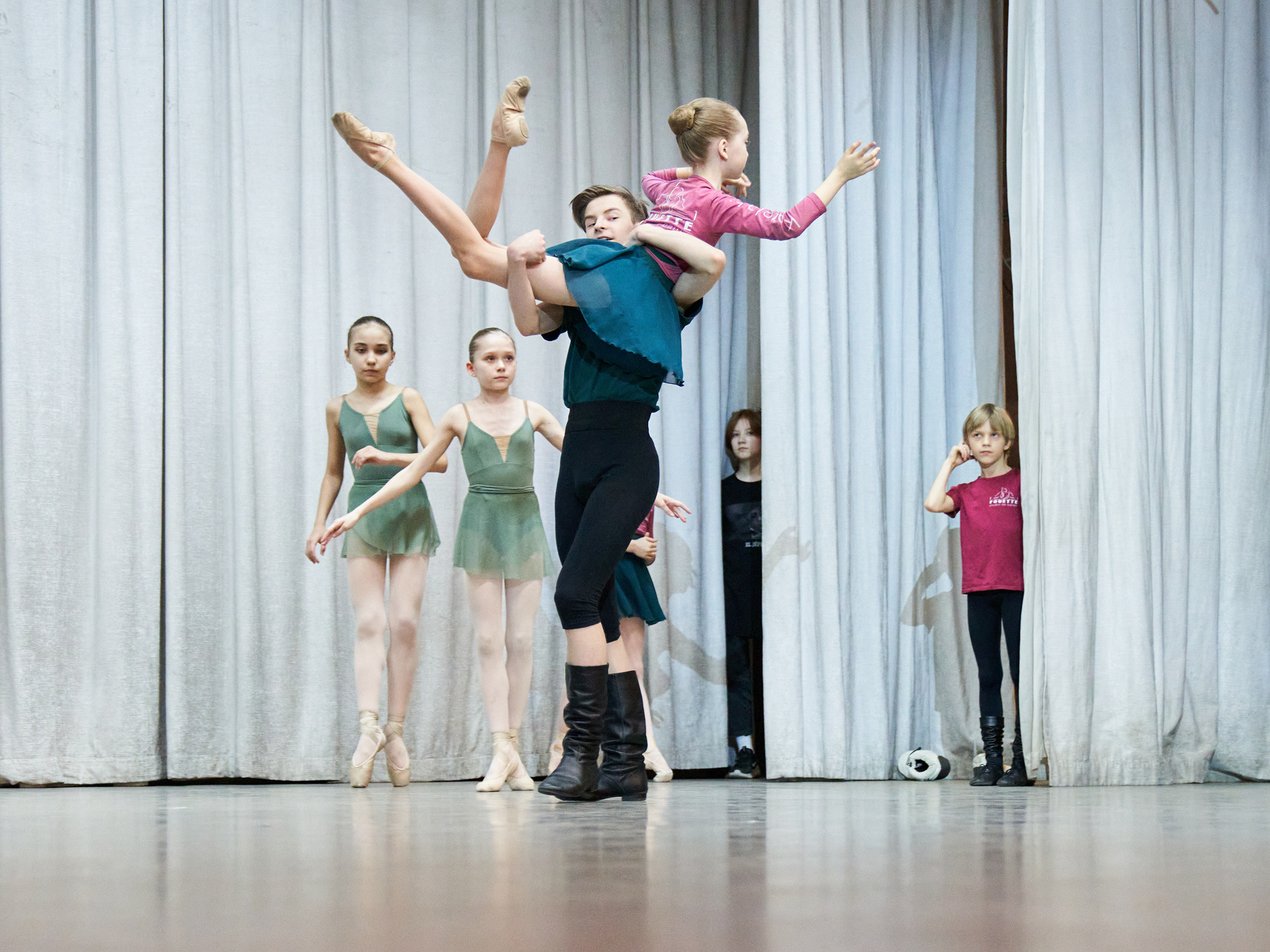 РЕПЕТИЦИИ. Елена Кравченко, ФОТОГРАФИКА