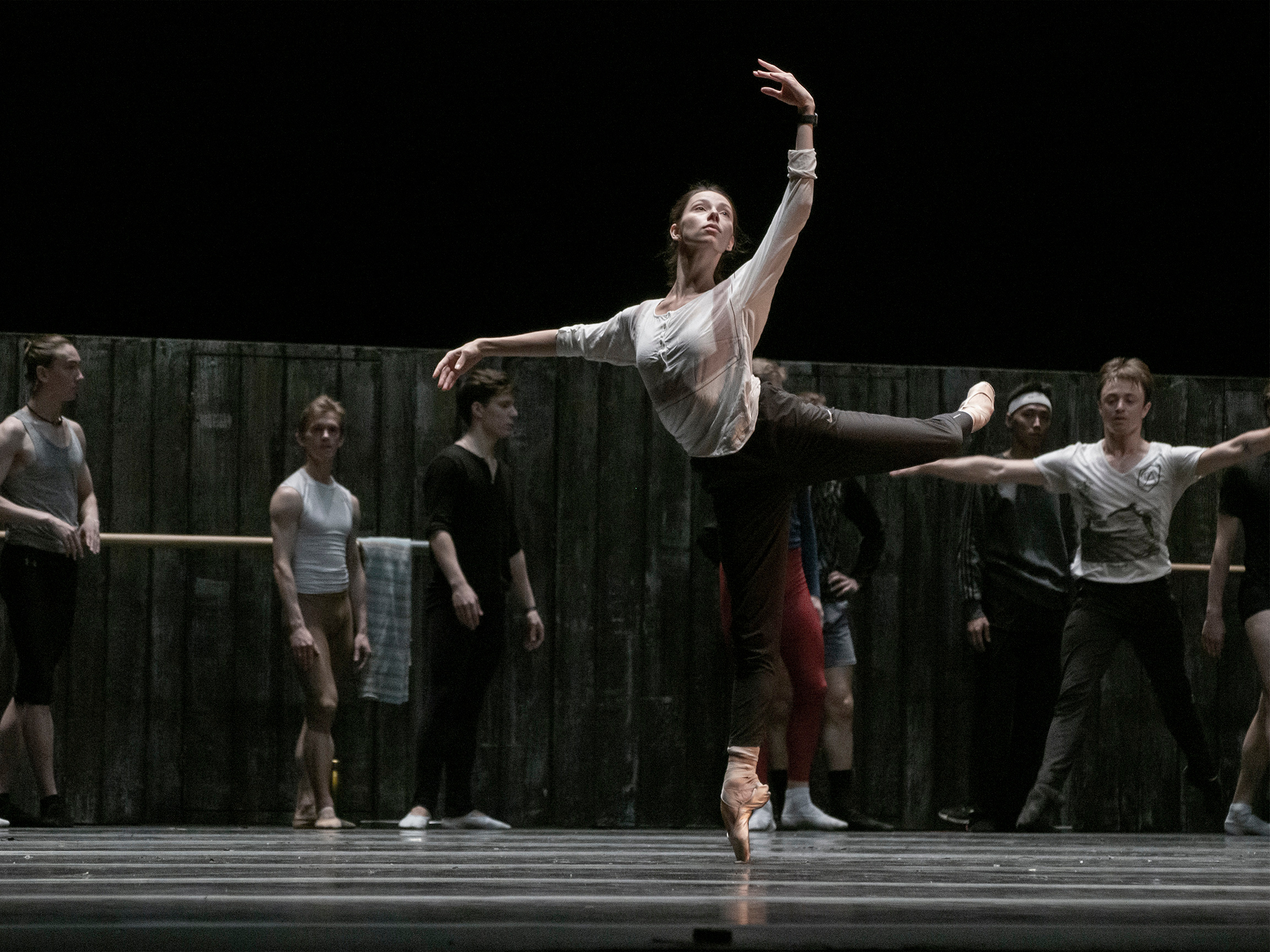 РЕПЕТИЦИИ. Елена Кравченко, ФОТОГРАФИКА