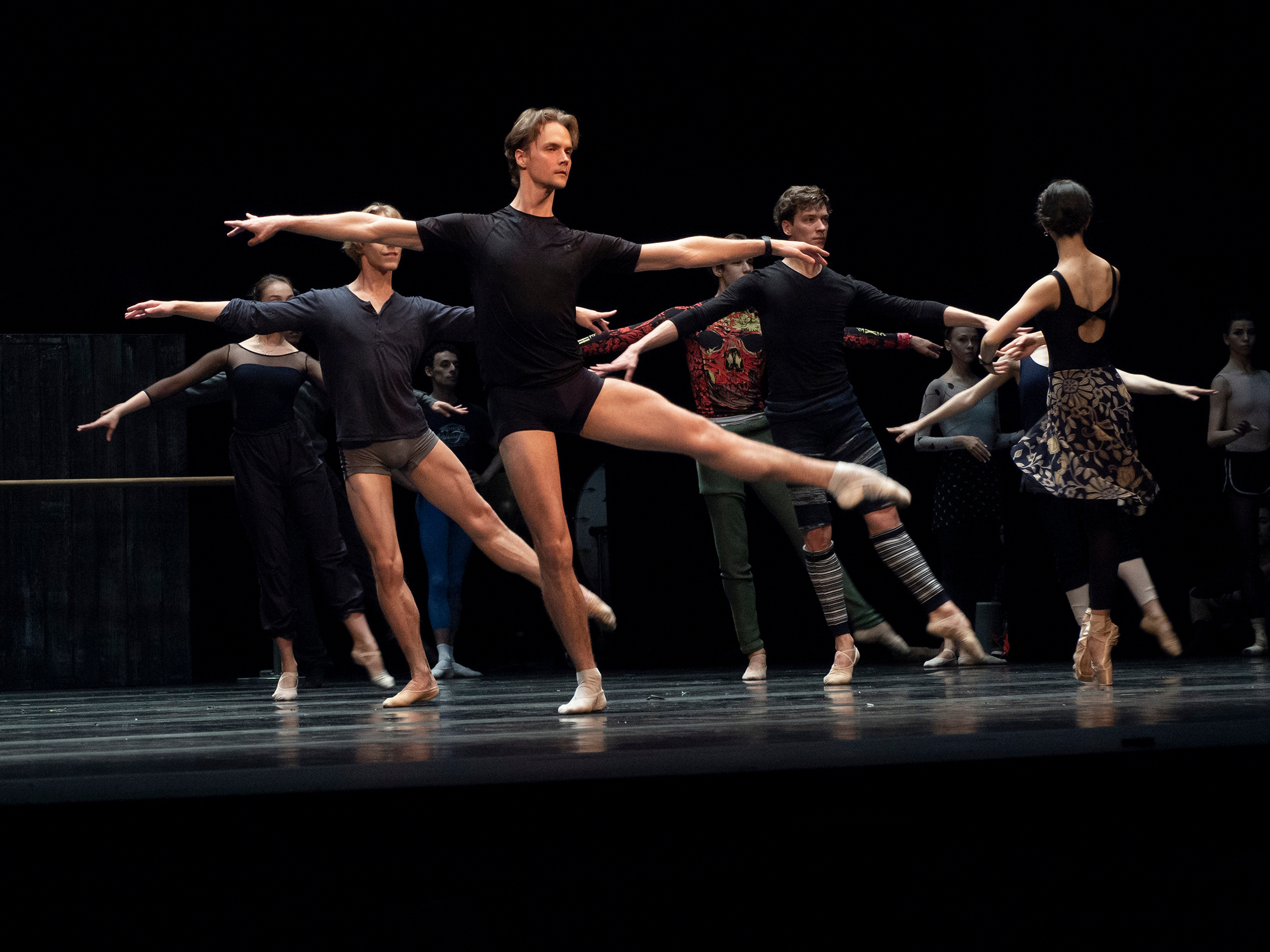 РЕПЕТИЦИИ. Елена Кравченко, ФОТОГРАФИКА