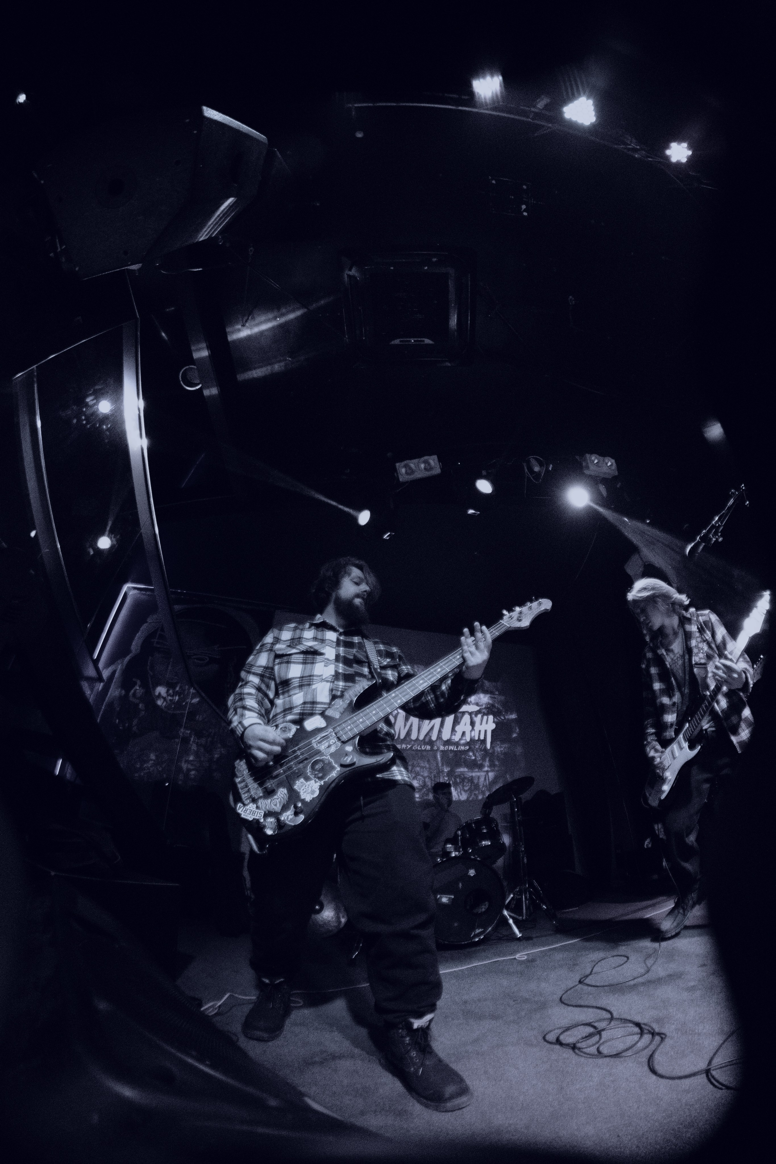 Wrong side. Rock night, клуб-галерея Эрмитаж. 15.11.2024. Фотограф Регина Крикунова г. Красноярск