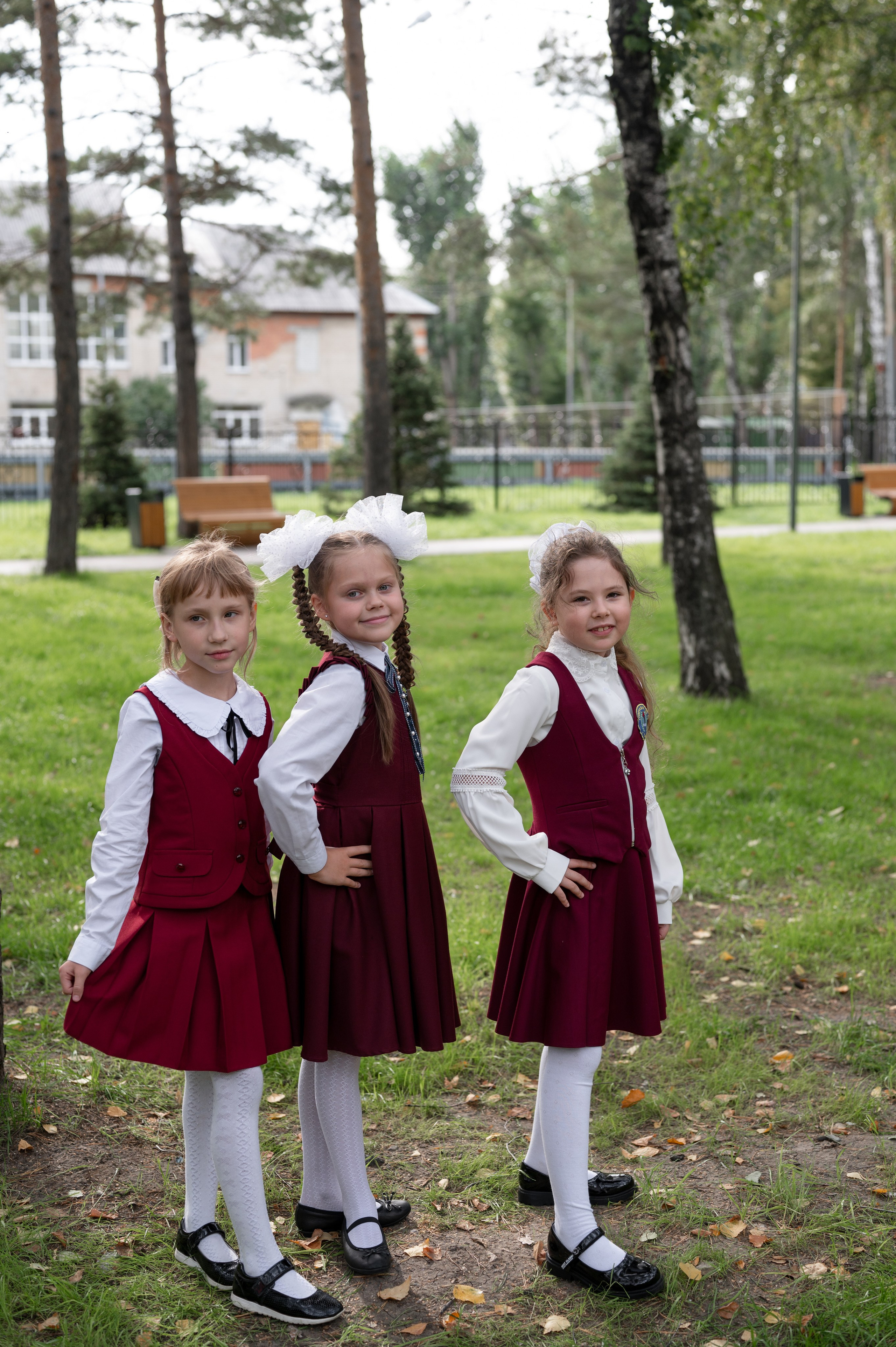 1 сентября 16 гимназия 2 класс (линейка + в классе+ на улице). Фотограф новорожденных, семейный детский в Тюмени Татьяна Морозова