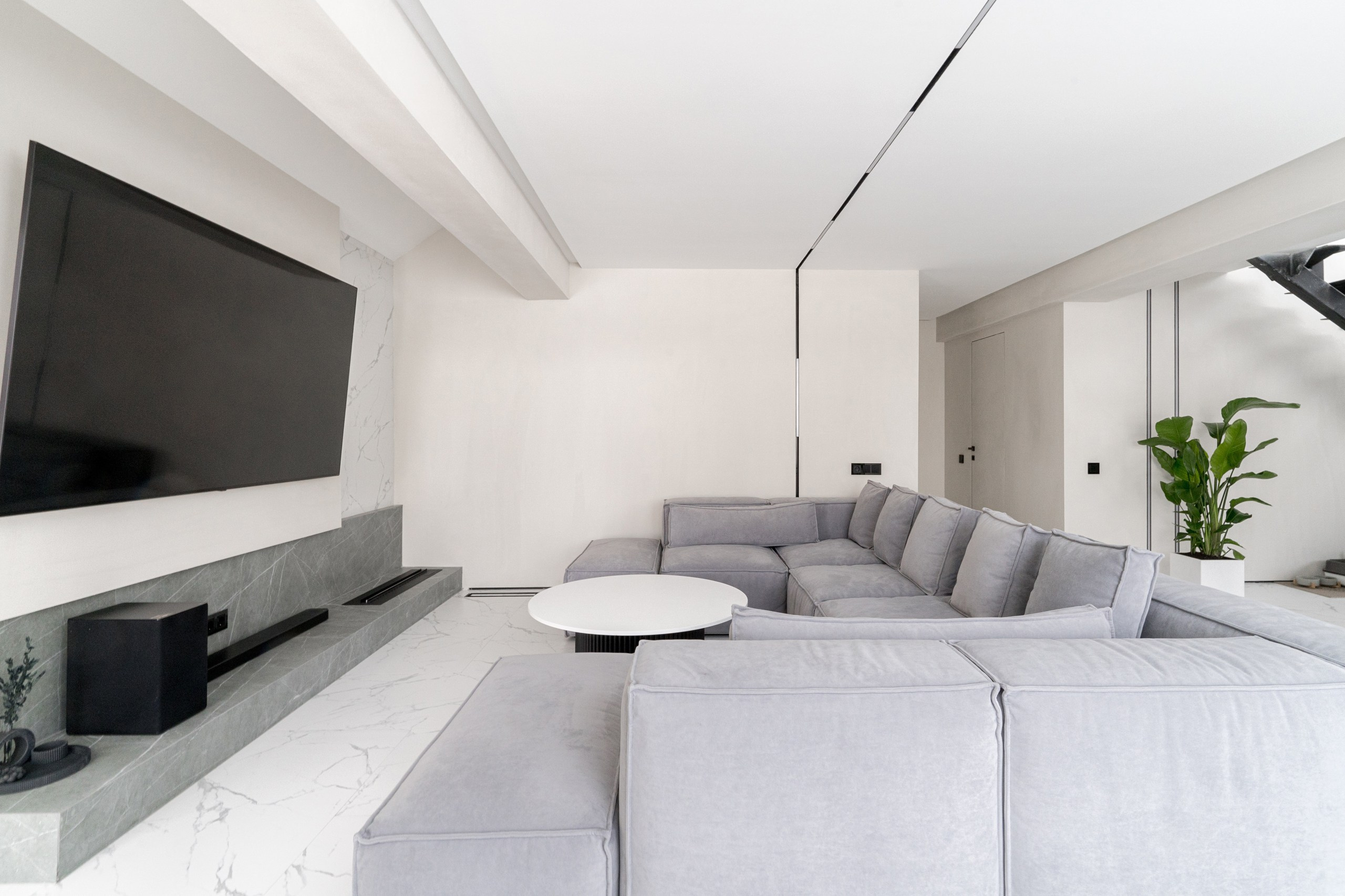 Реализация проекта индивидуального жилого дома в Московской области. Дизайнер интерьера в Дубне, Москве, Дмитрове