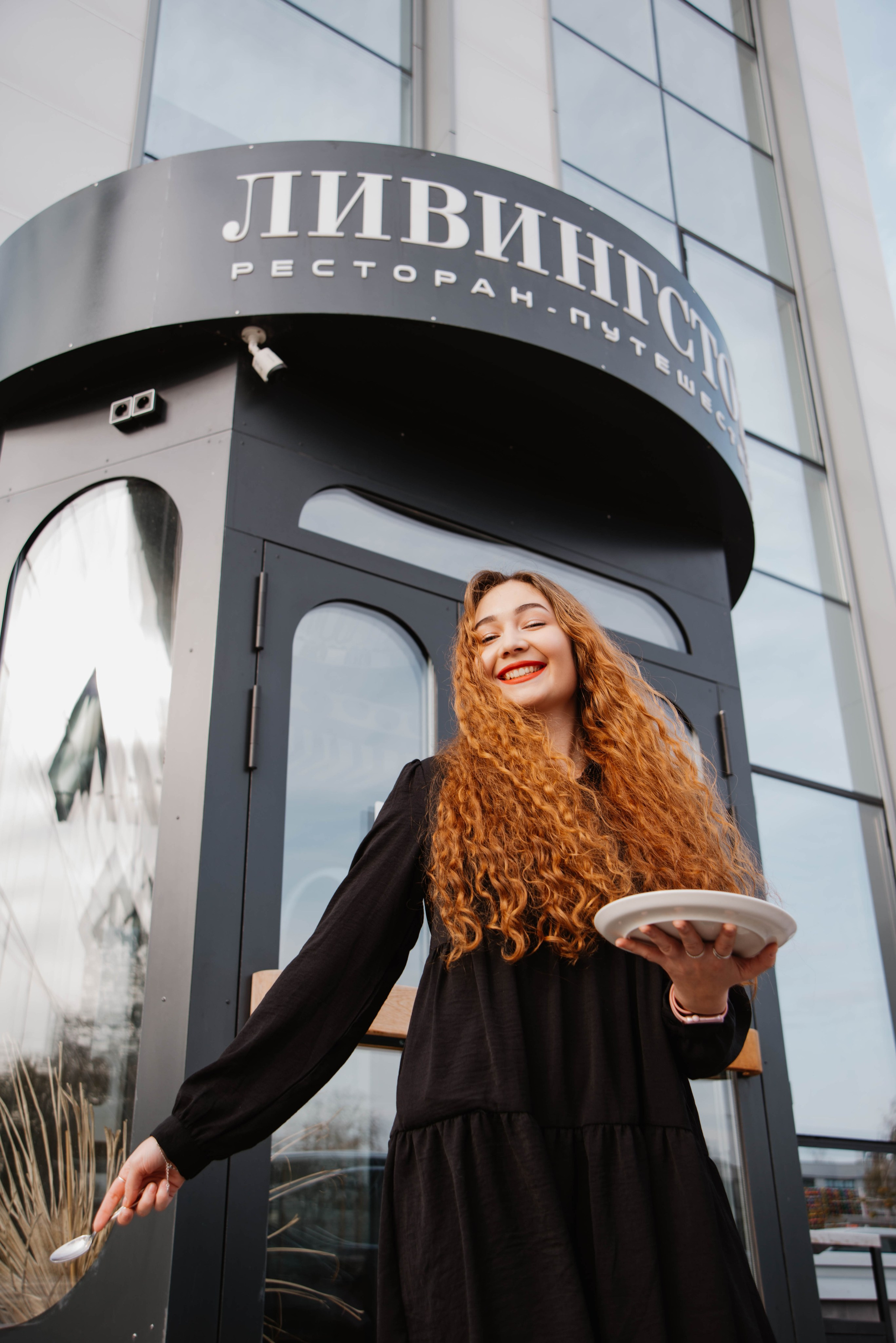 Контент и визуал для ресторана Ливингстон. Ксения Glossa. Портретный и репортажный фотограф в Самаре