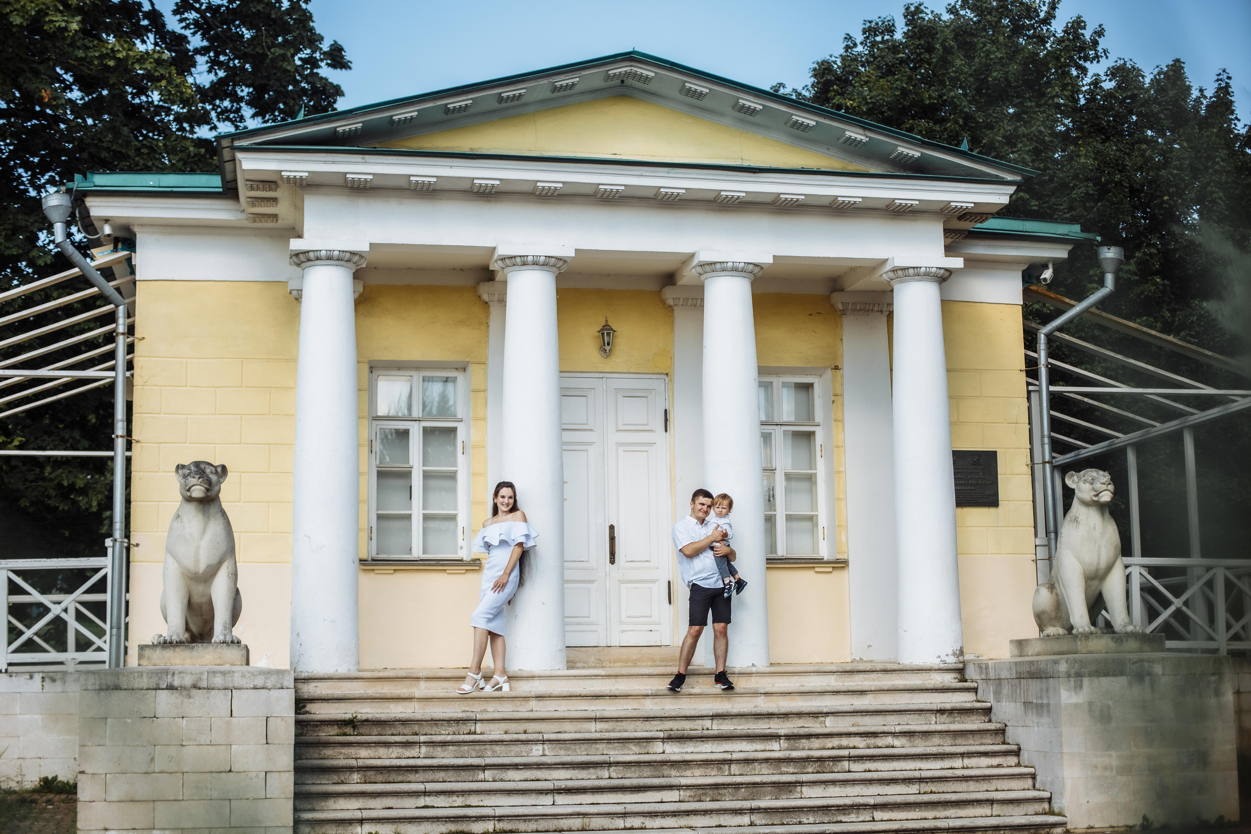 Love Story или семейная фото сессия а парке Москвы Коломенское, забронировать дату съёмки